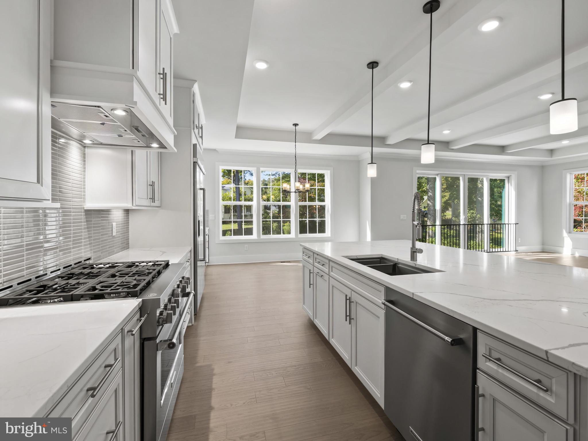 COLLINGWOOD CHASE - Residential