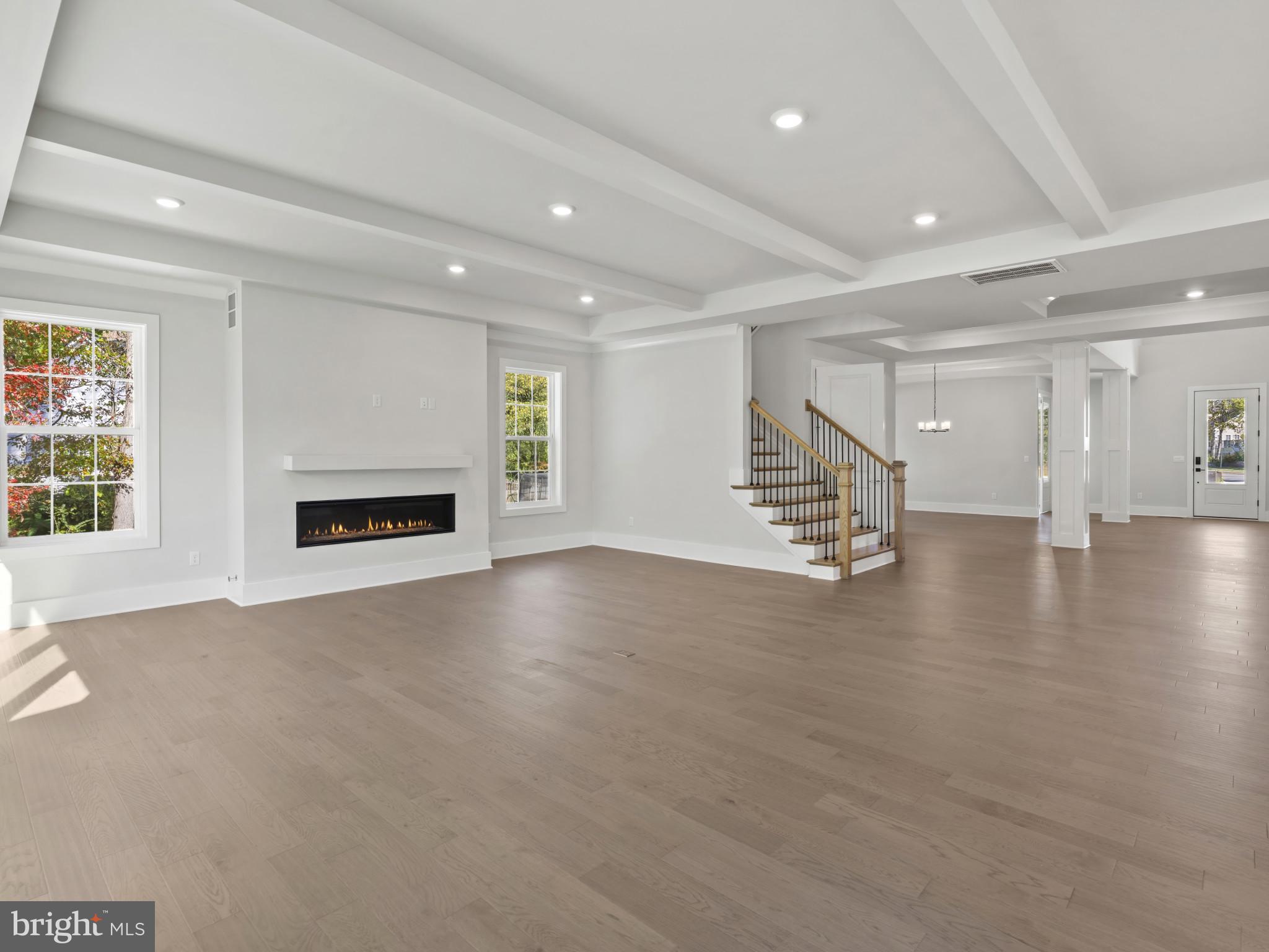 COLLINGWOOD CHASE - Residential