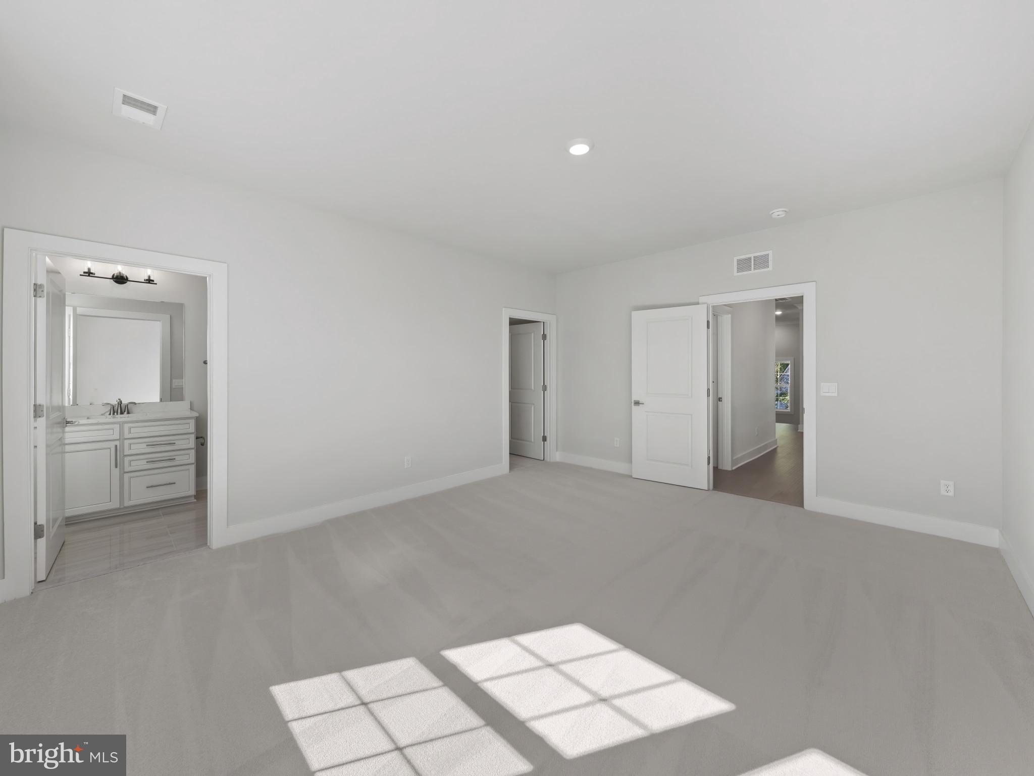 COLLINGWOOD CHASE - Residential