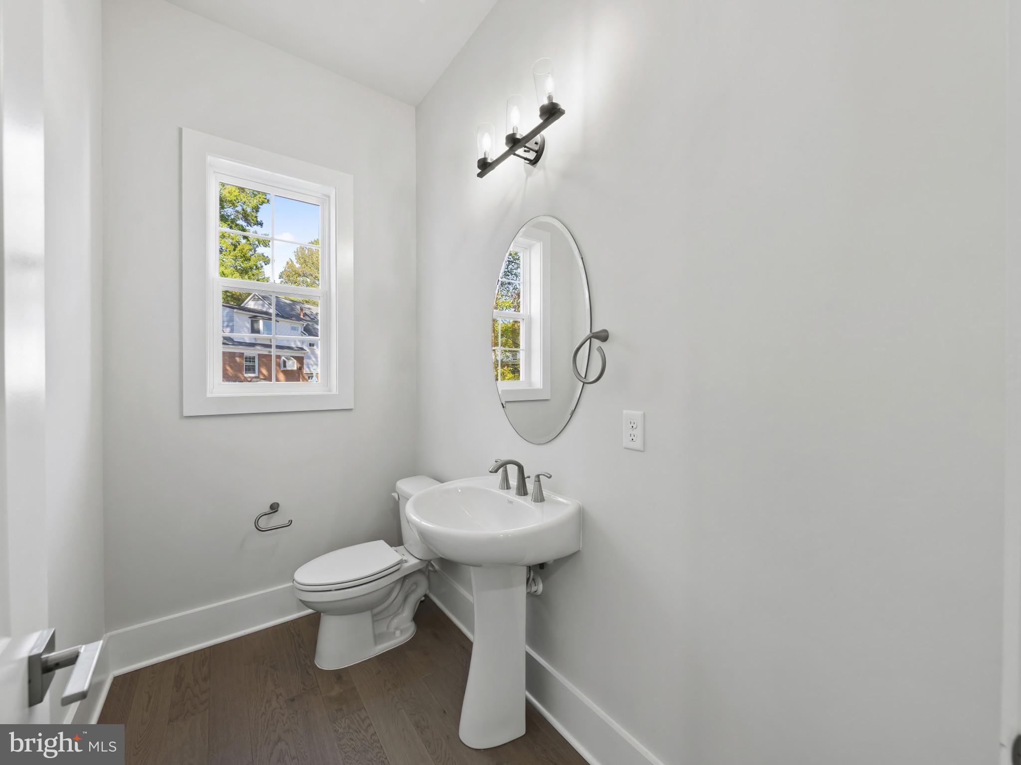 COLLINGWOOD CHASE - Residential