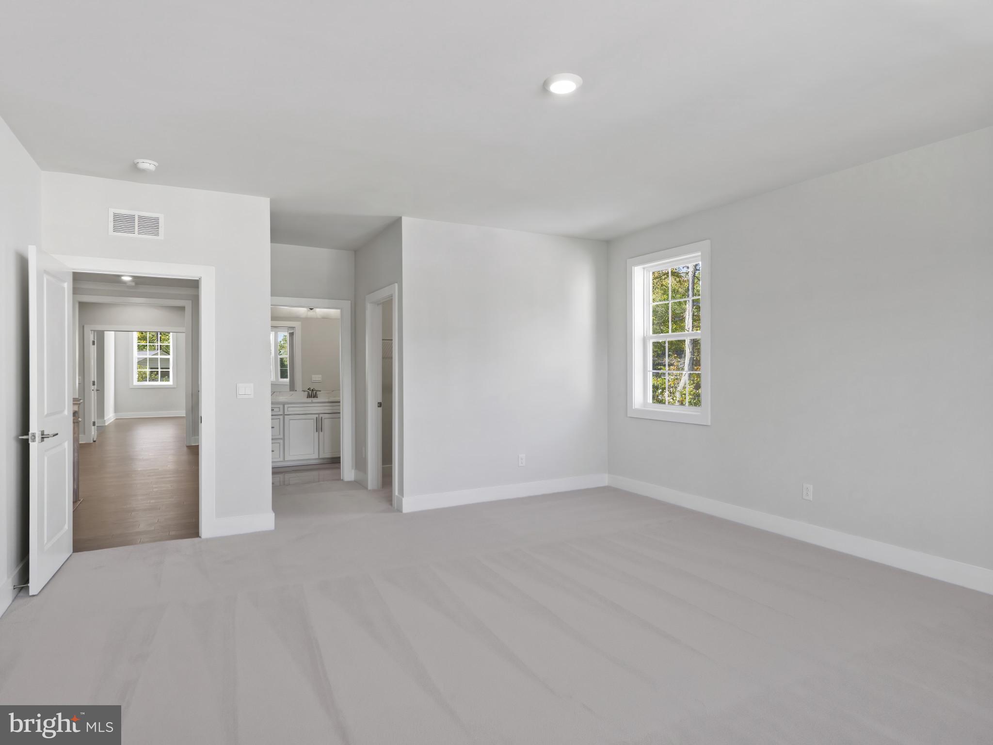 COLLINGWOOD CHASE - Residential