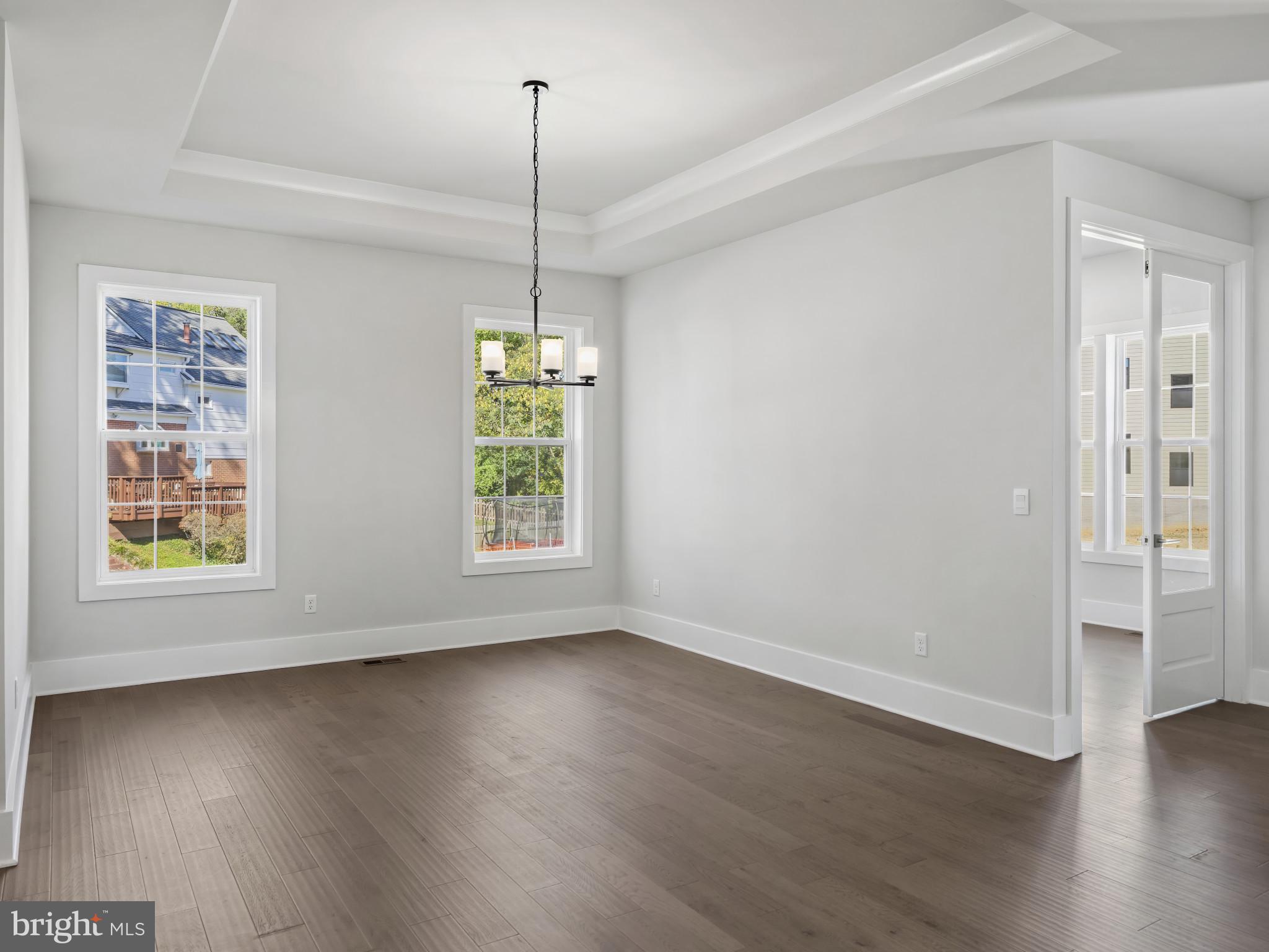 COLLINGWOOD CHASE - Residential