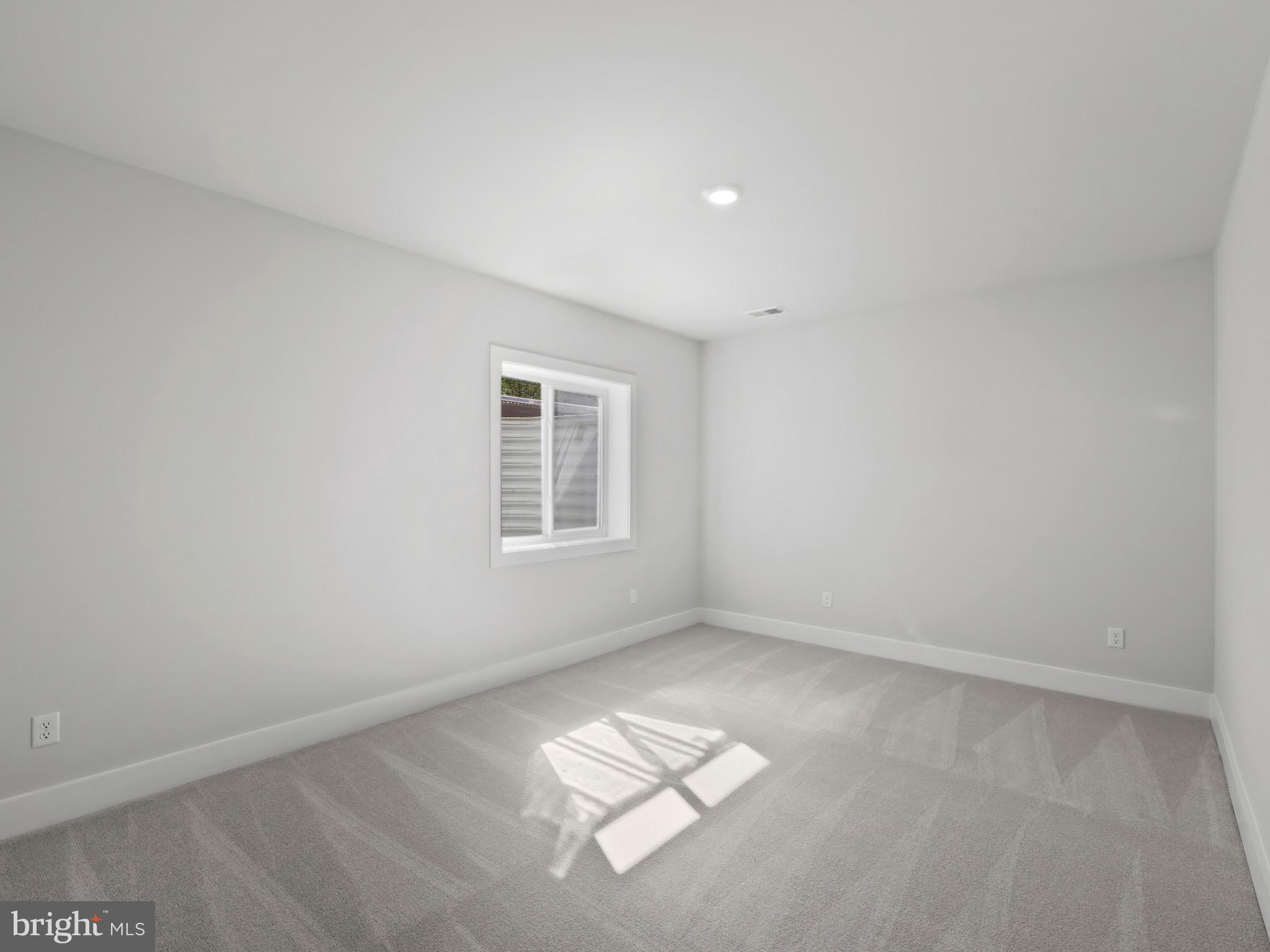 COLLINGWOOD CHASE - Residential