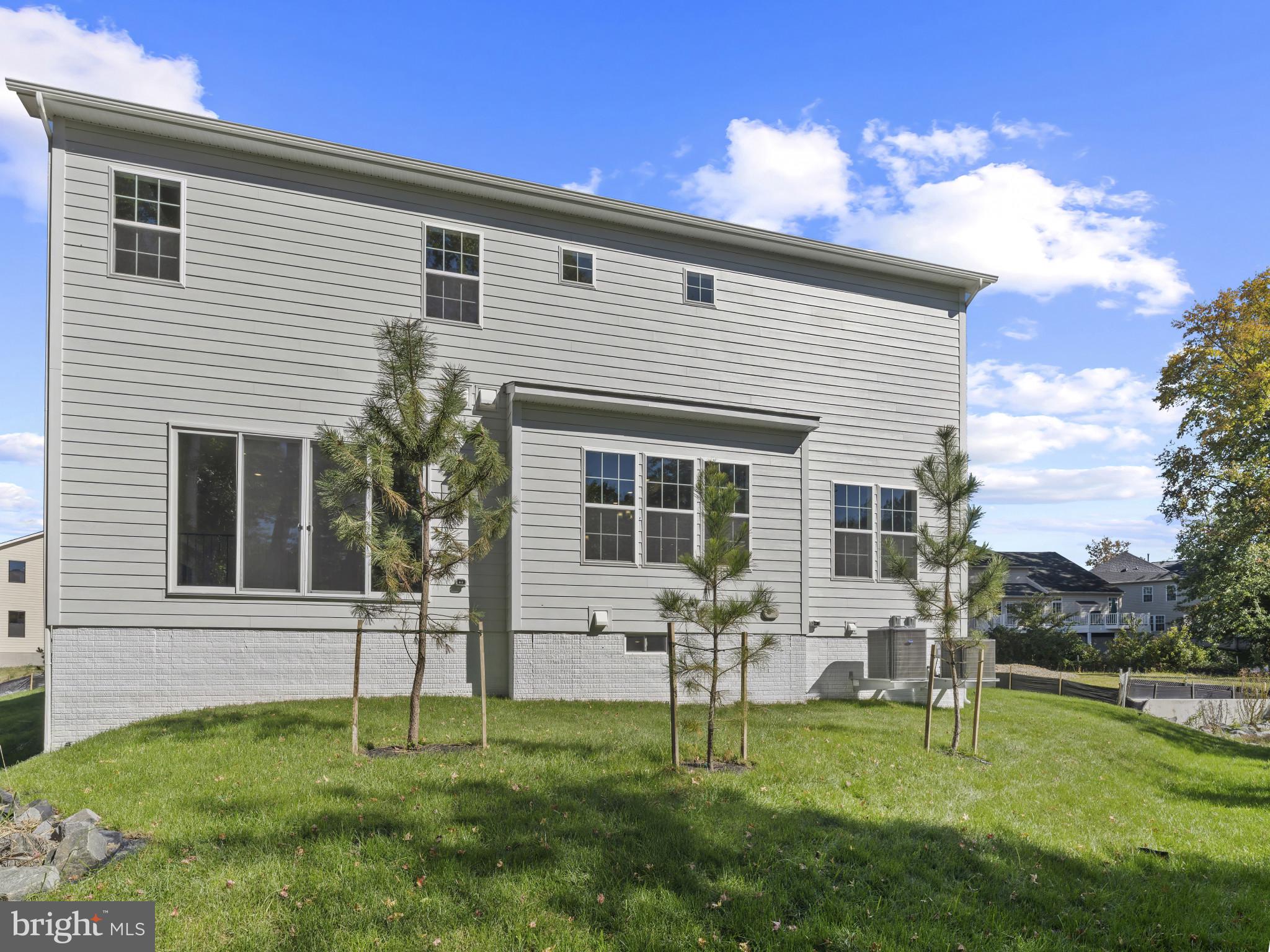 COLLINGWOOD CHASE - Residential