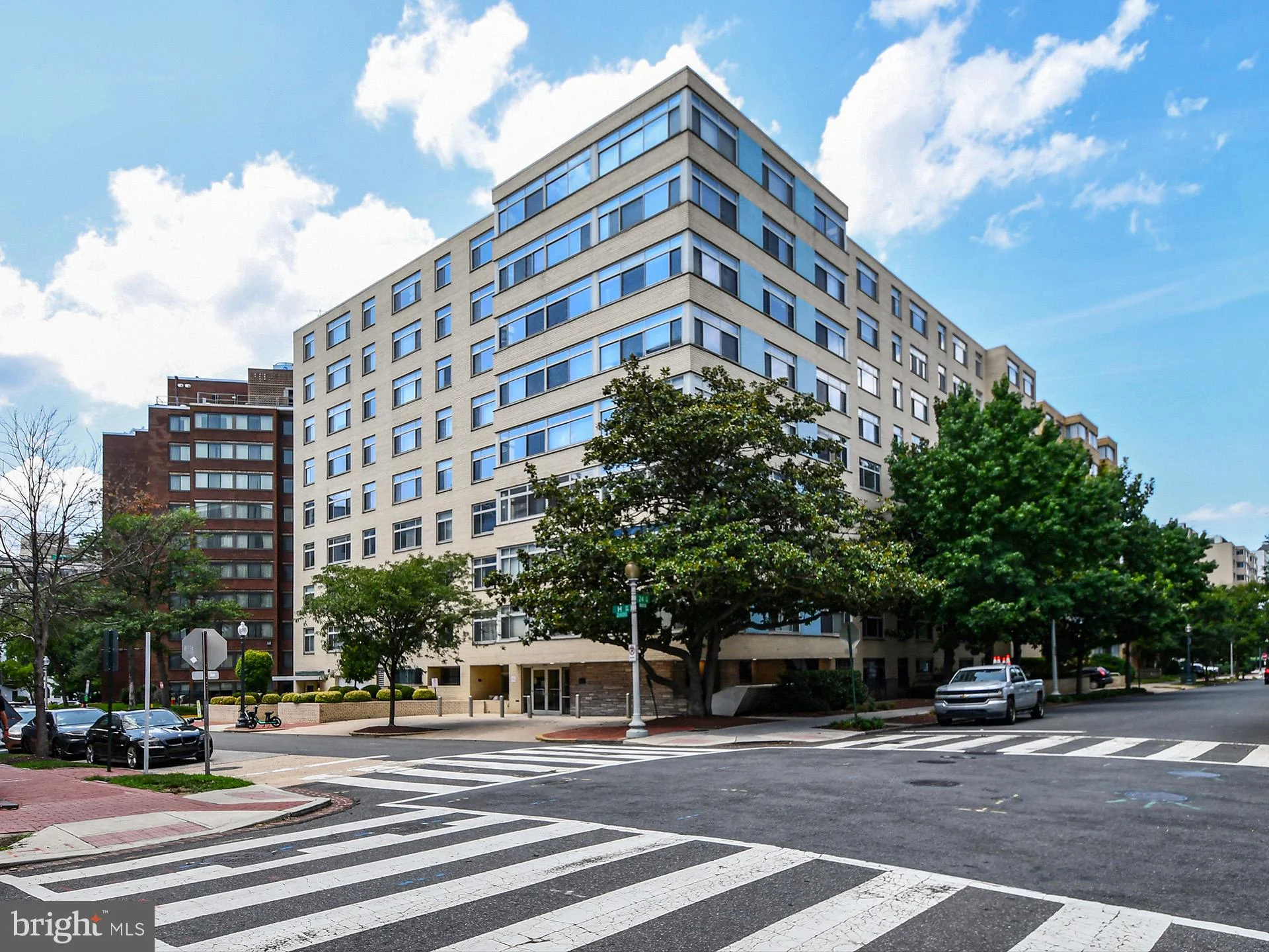 2401 H Street NW Unit 810, Washington, DC 20037