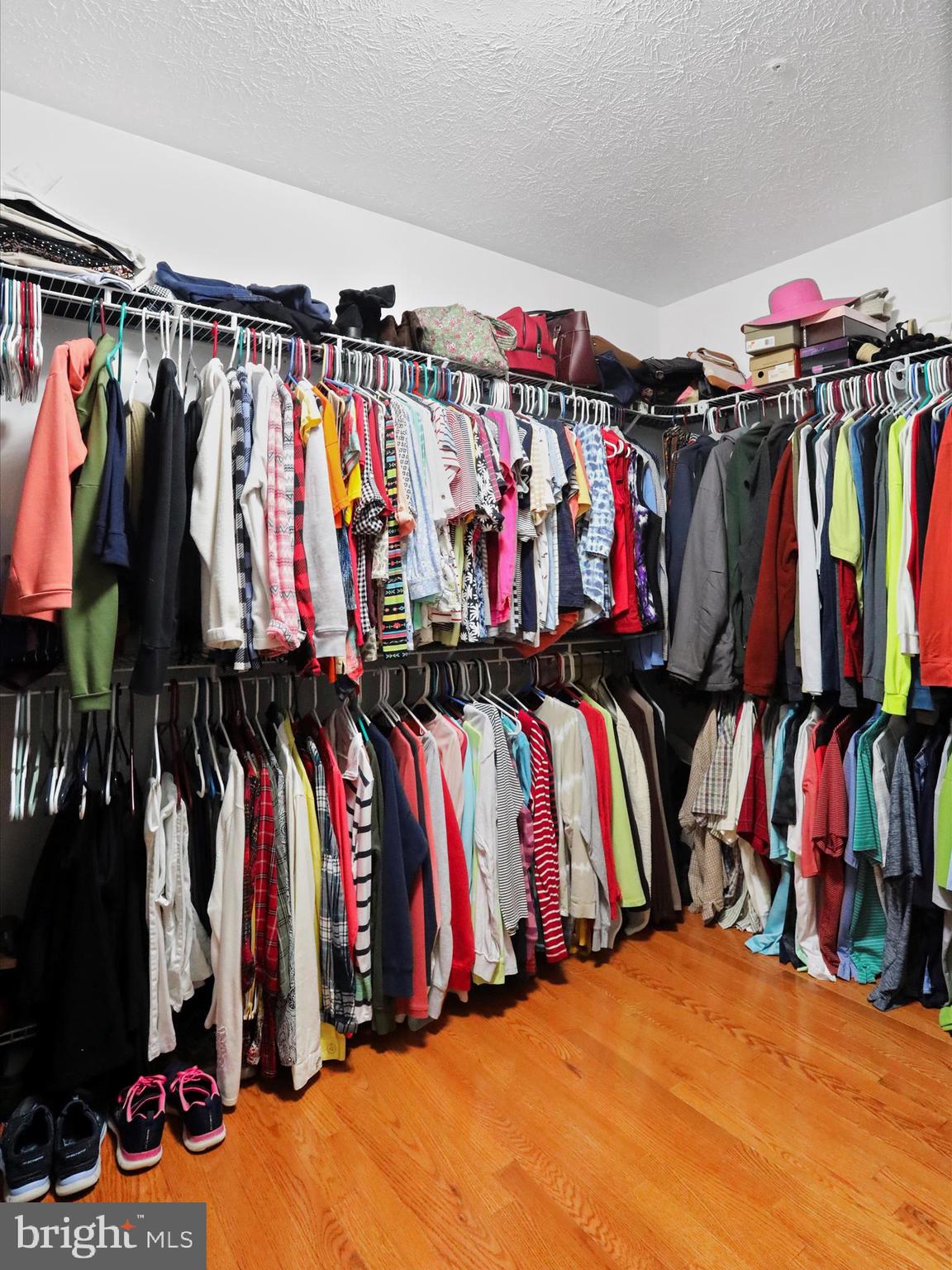 WILLOW RIDGE - Residential