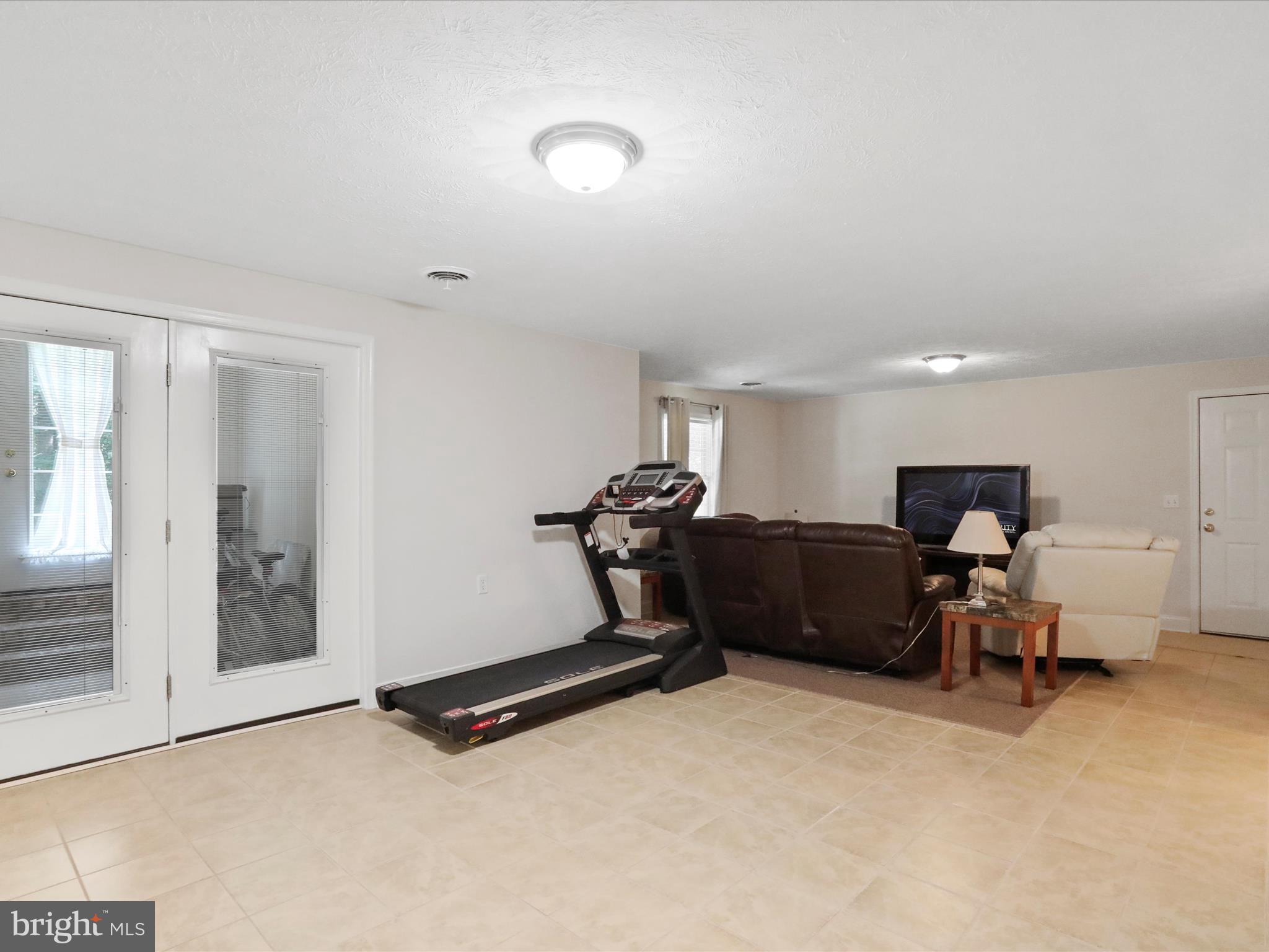 WILLOW RIDGE - Residential