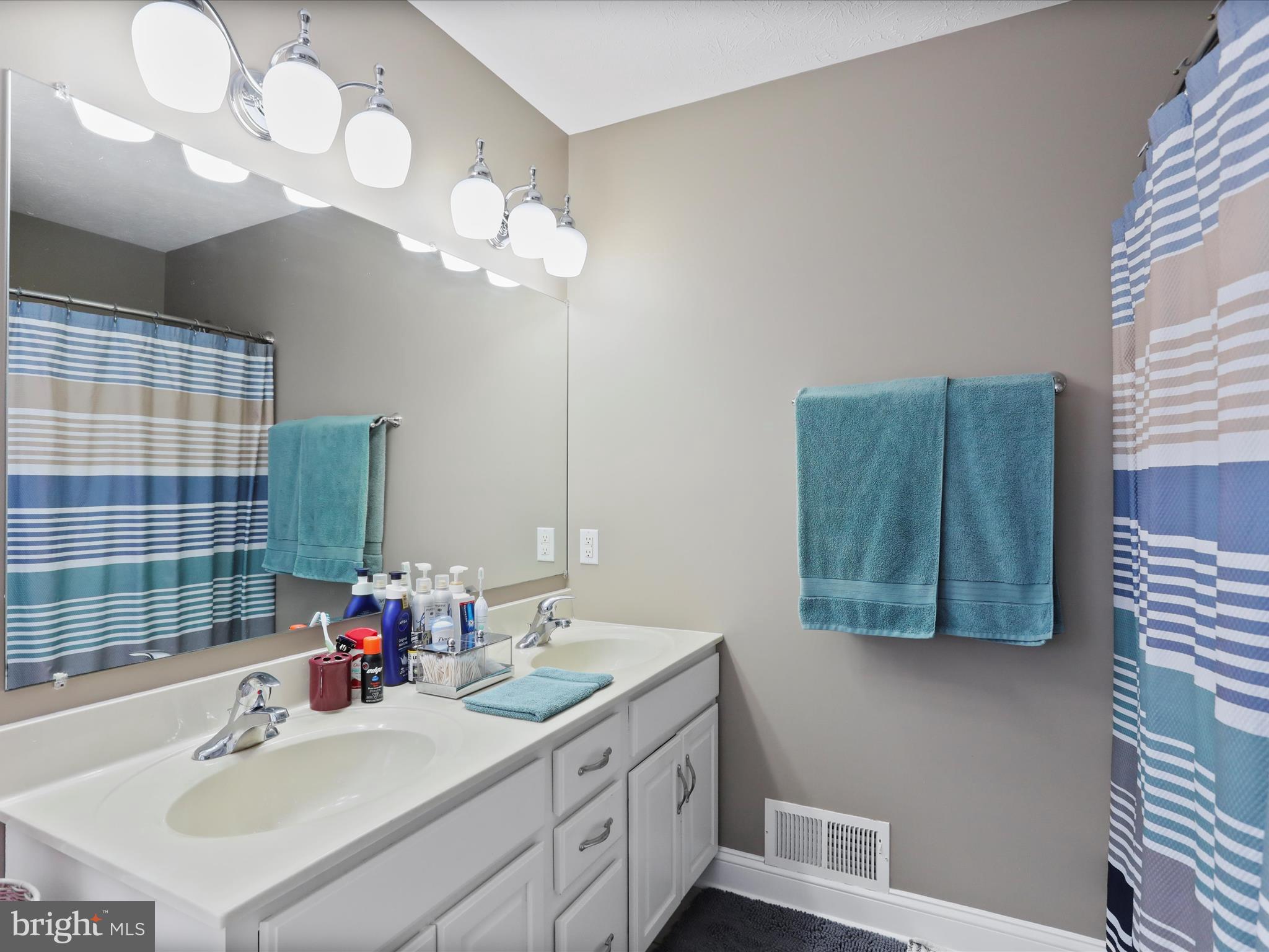 WILLOW RIDGE - Residential