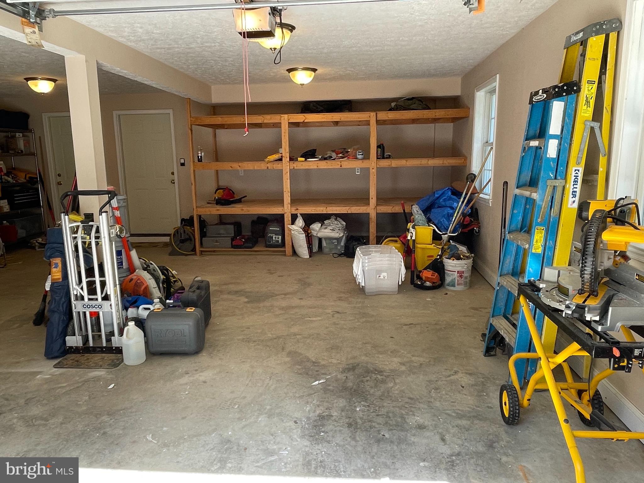 WILLOW RIDGE - Residential