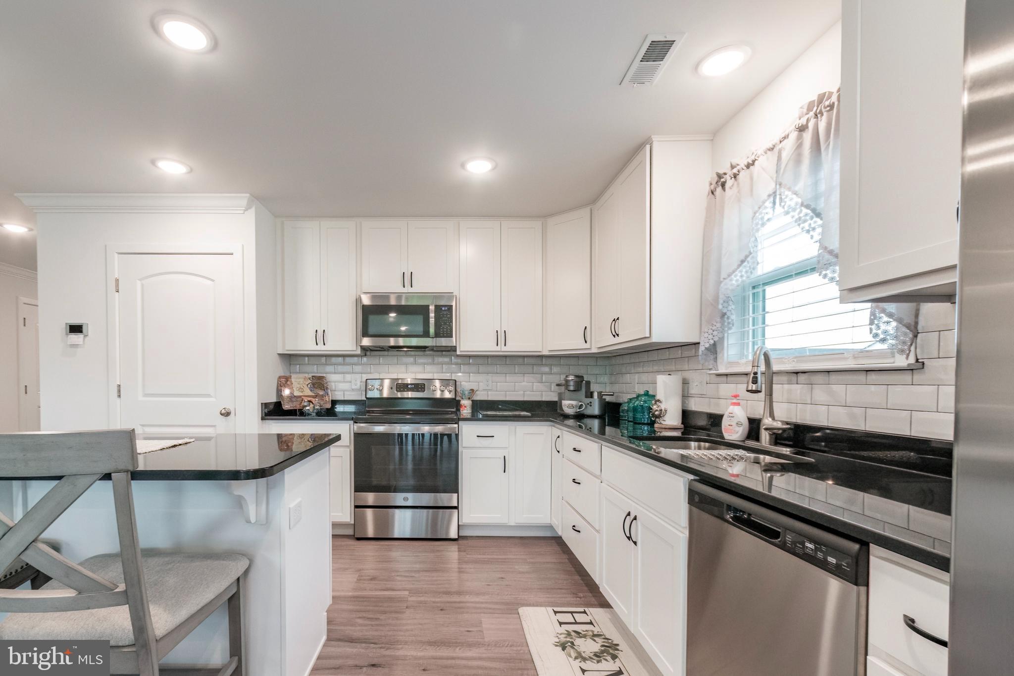 CARDINAL POINTE - Residential