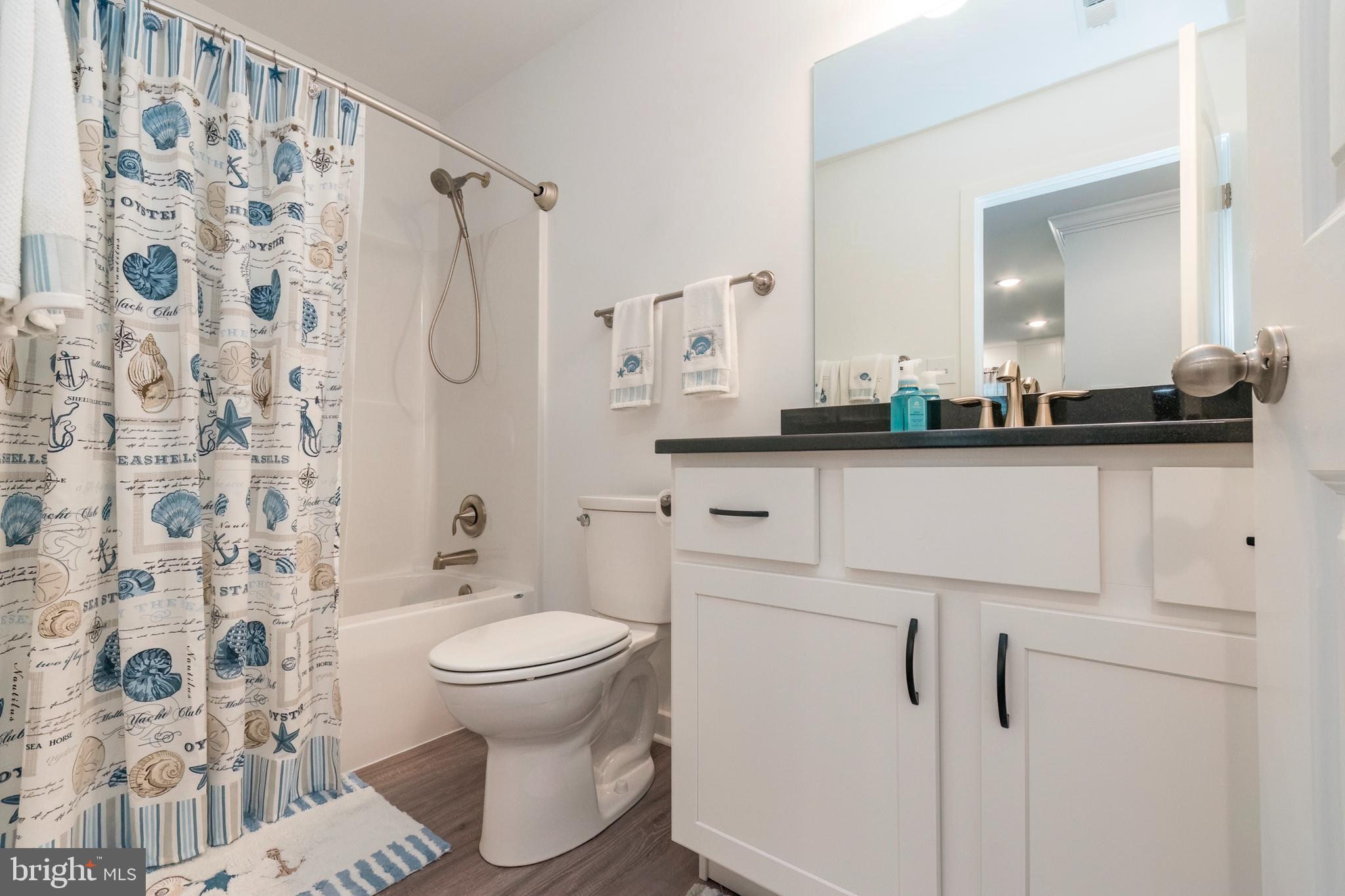 CARDINAL POINTE - Residential