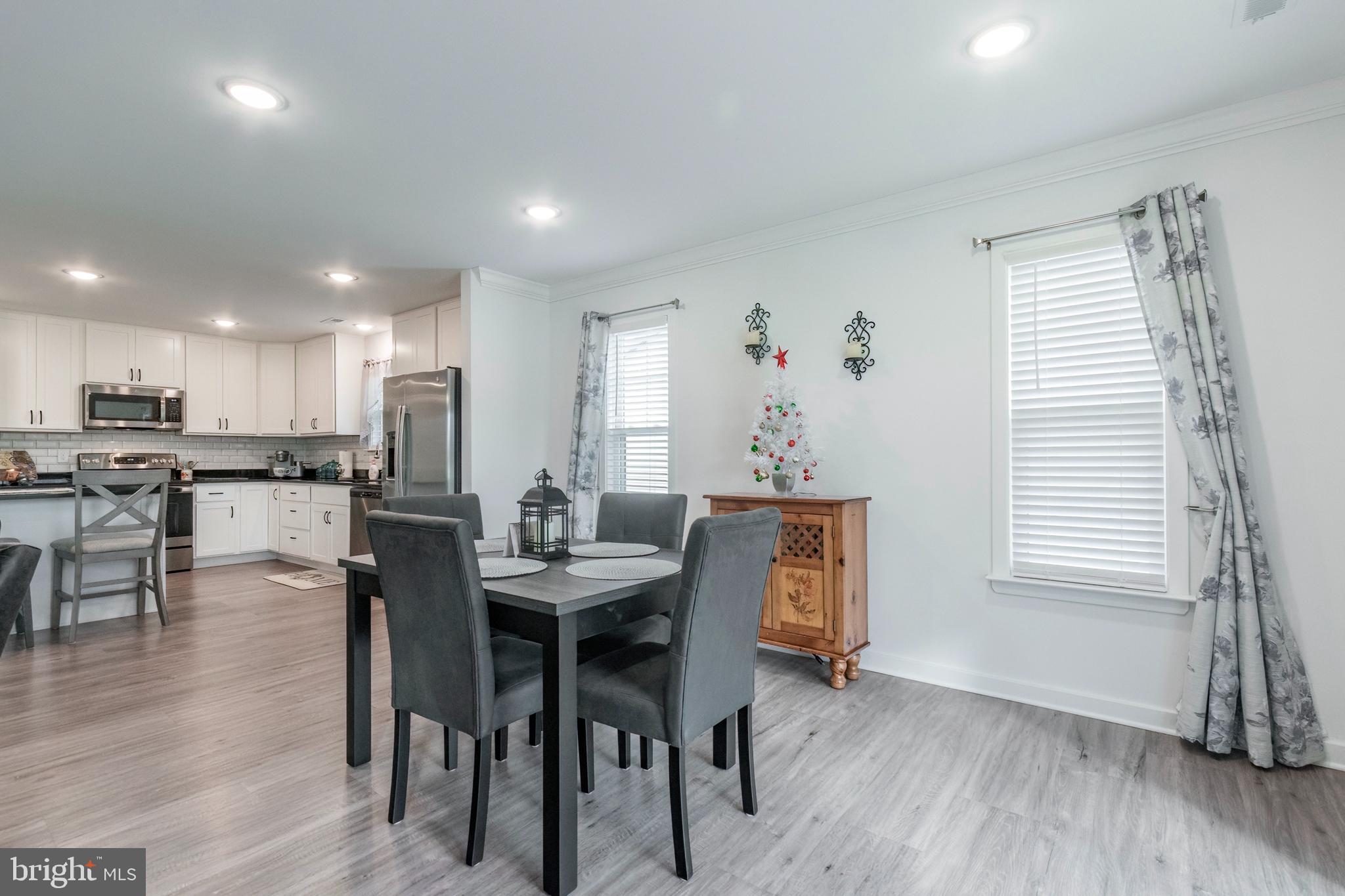 CARDINAL POINTE - Residential