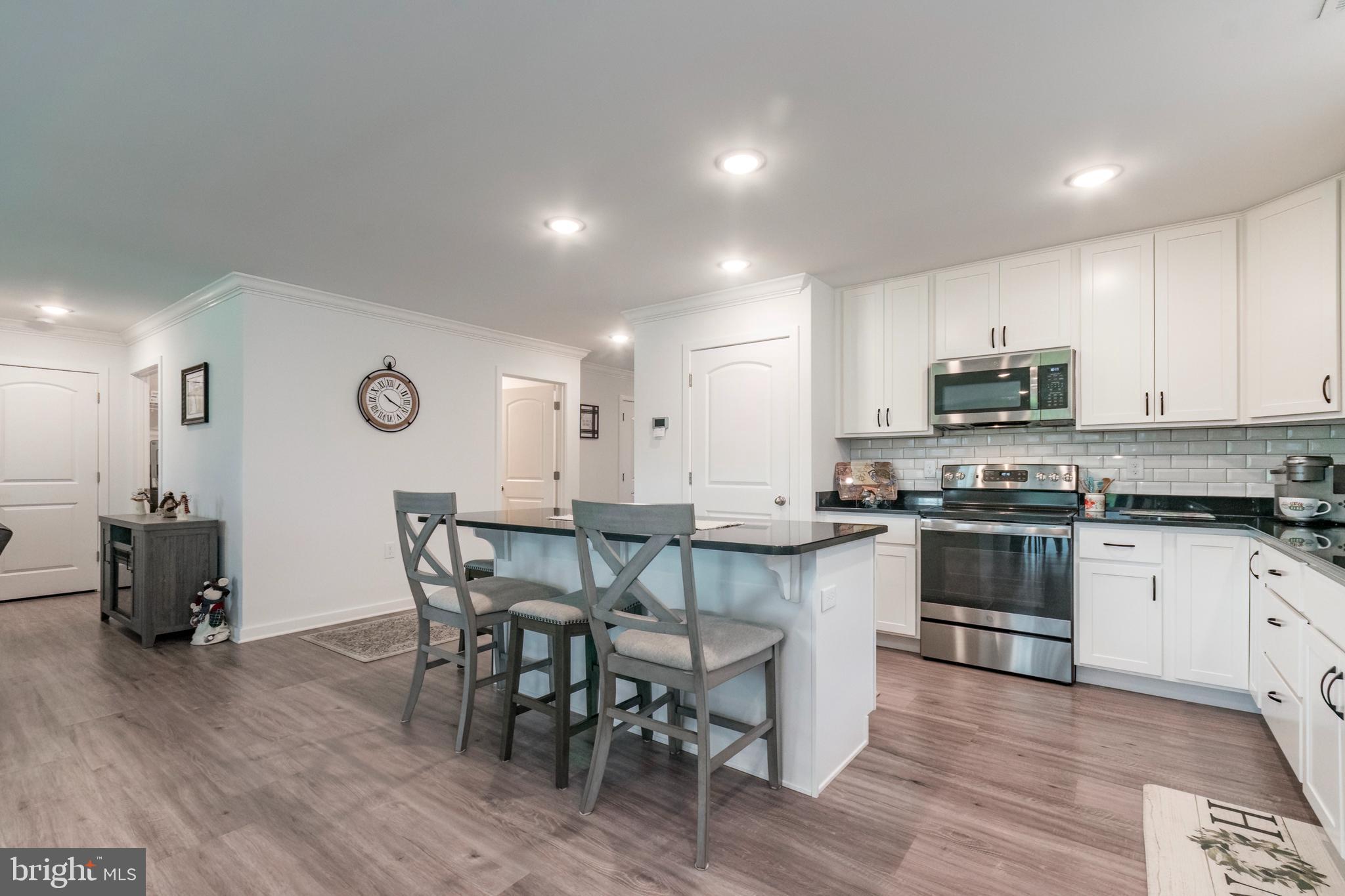 CARDINAL POINTE - Residential