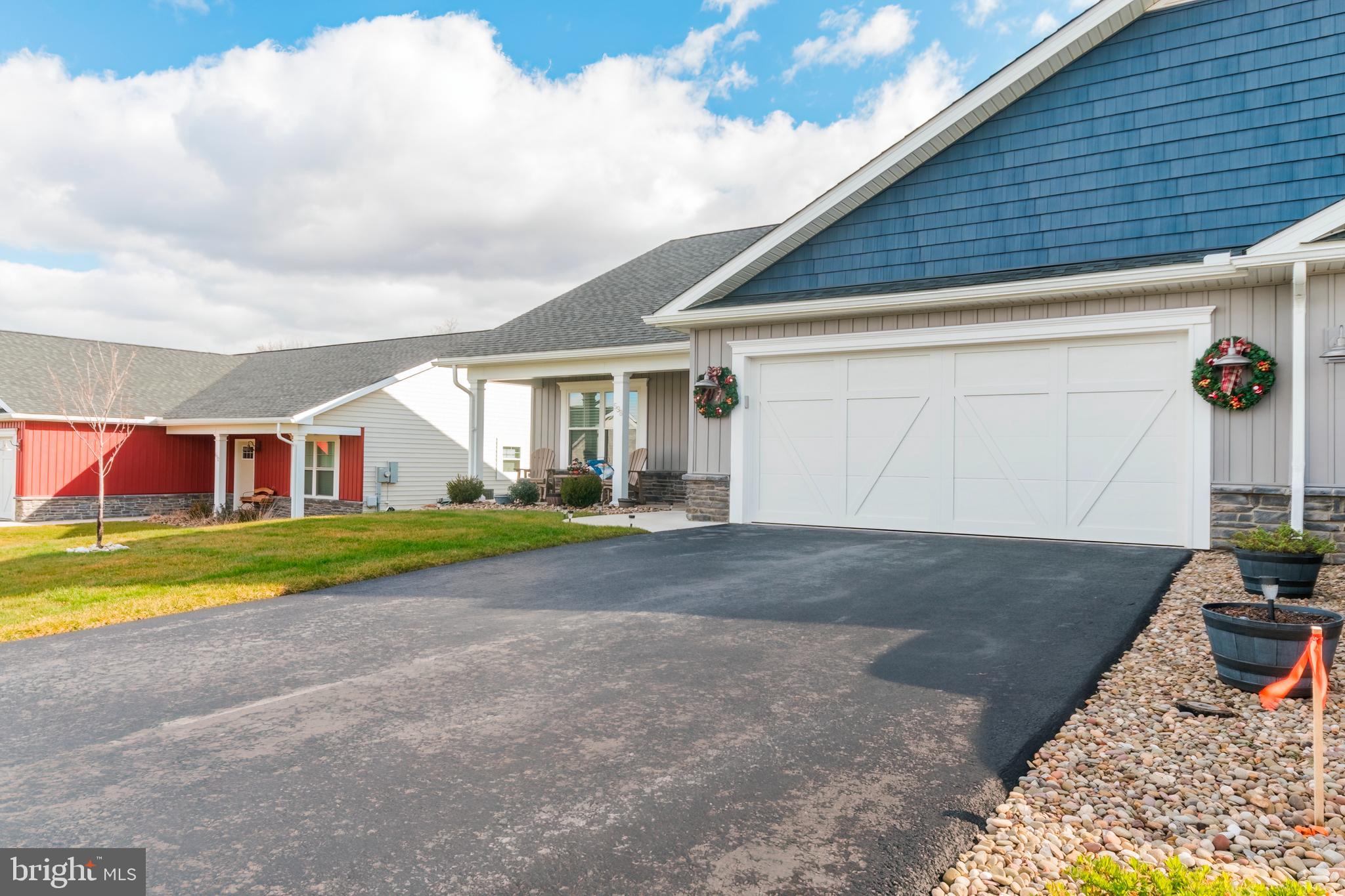 CARDINAL POINTE - Residential