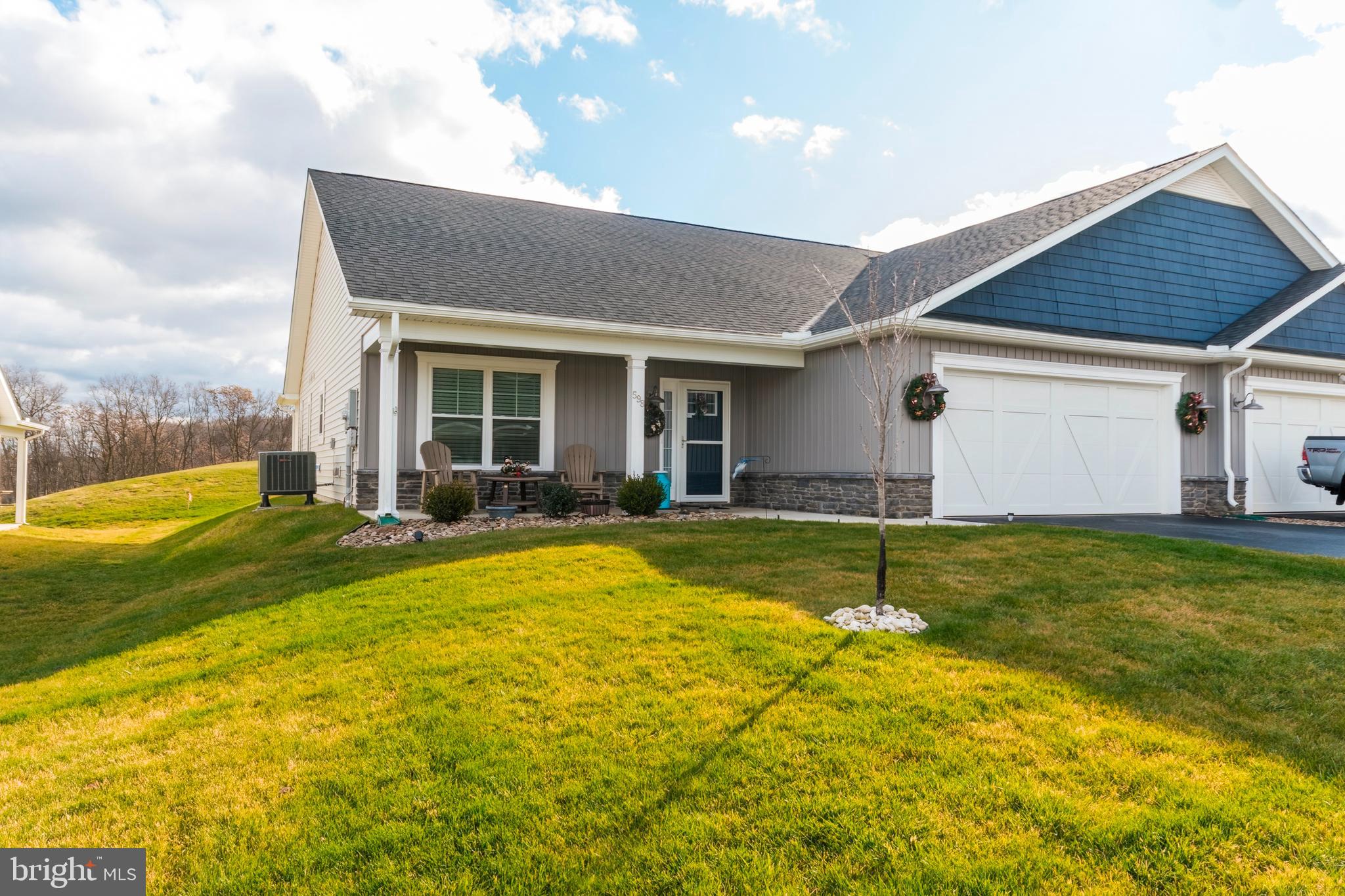 CARDINAL POINTE - Residential