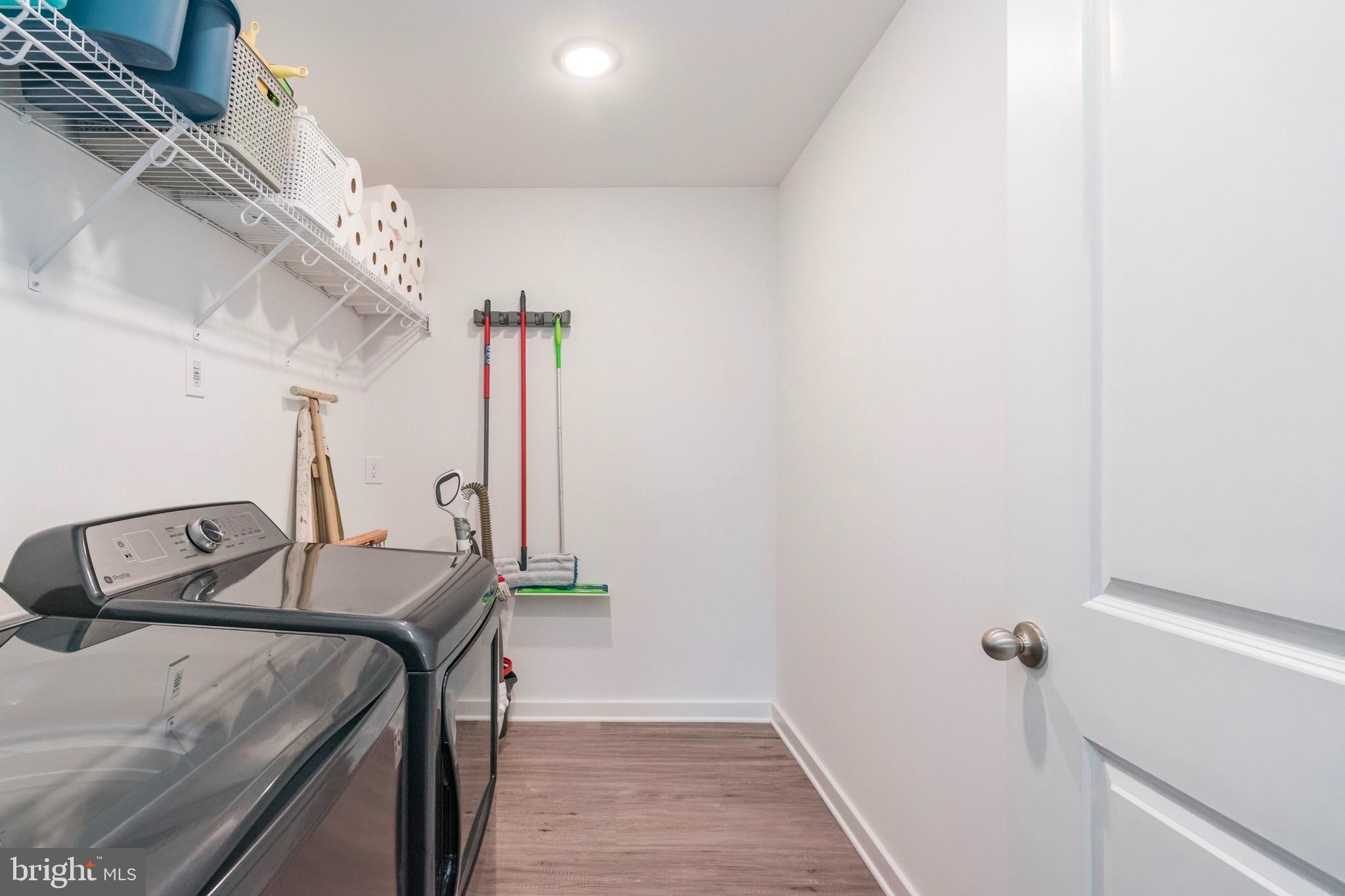 CARDINAL POINTE - Residential