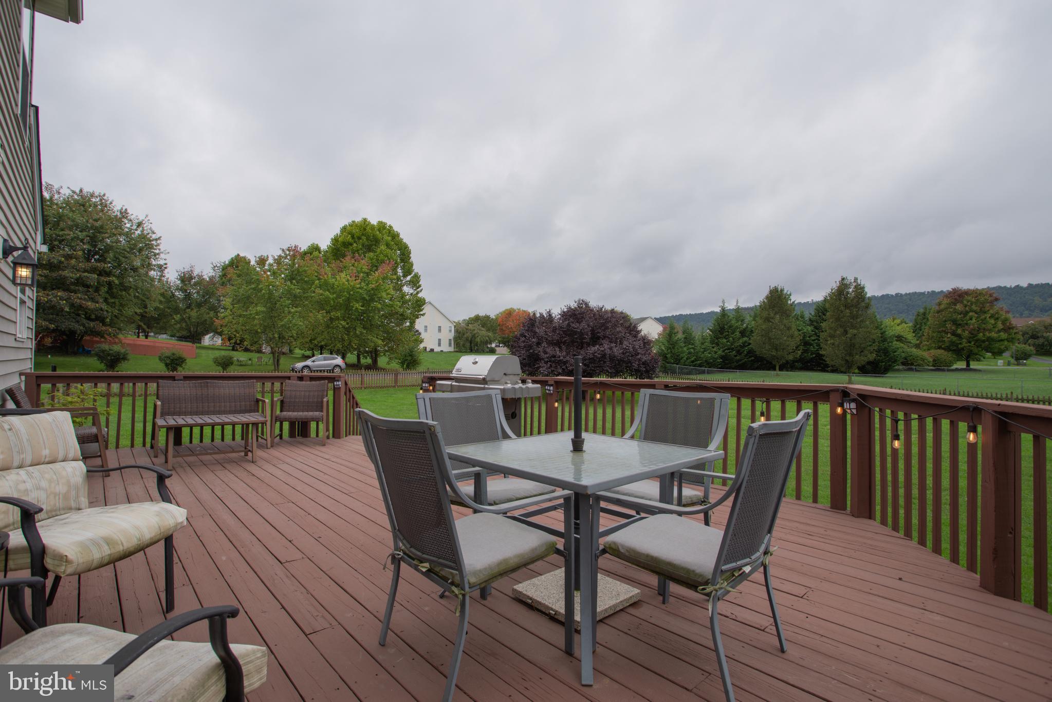 PEBBLE RIDGE - Residential