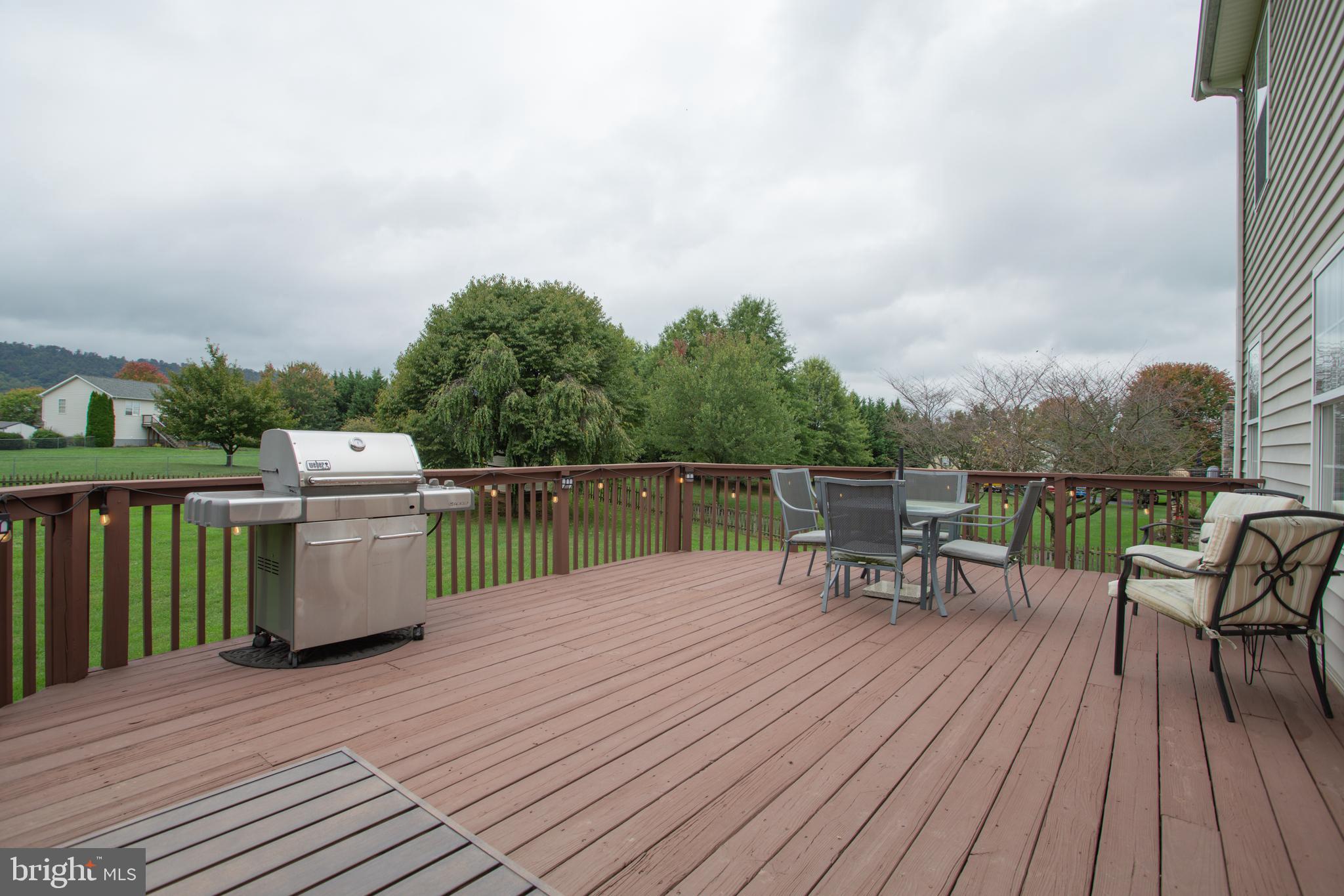 PEBBLE RIDGE - Residential