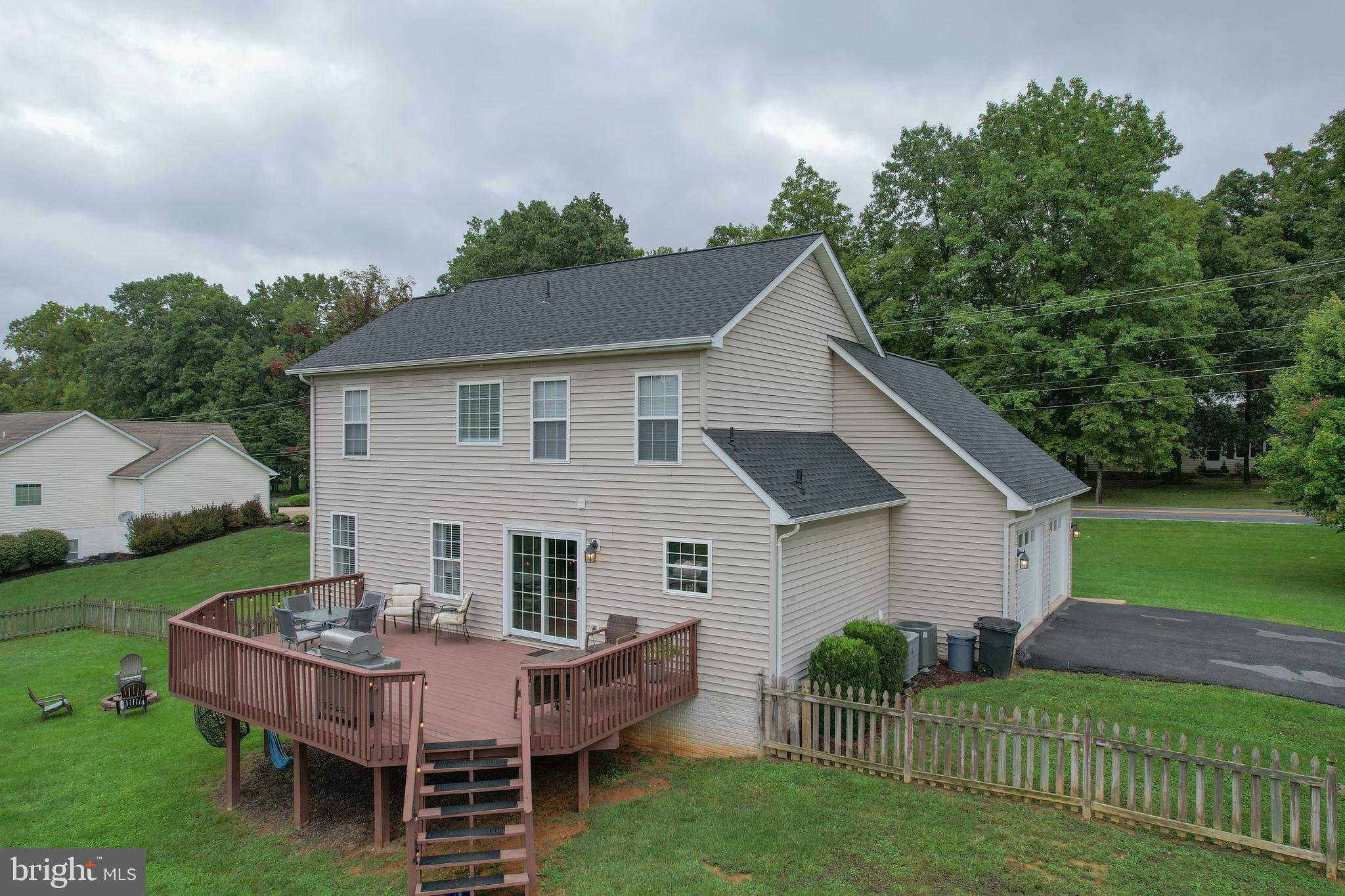 PEBBLE RIDGE - Residential