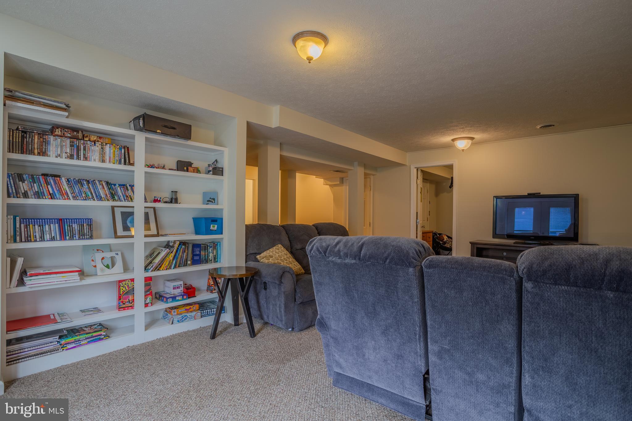 PEBBLE RIDGE - Residential