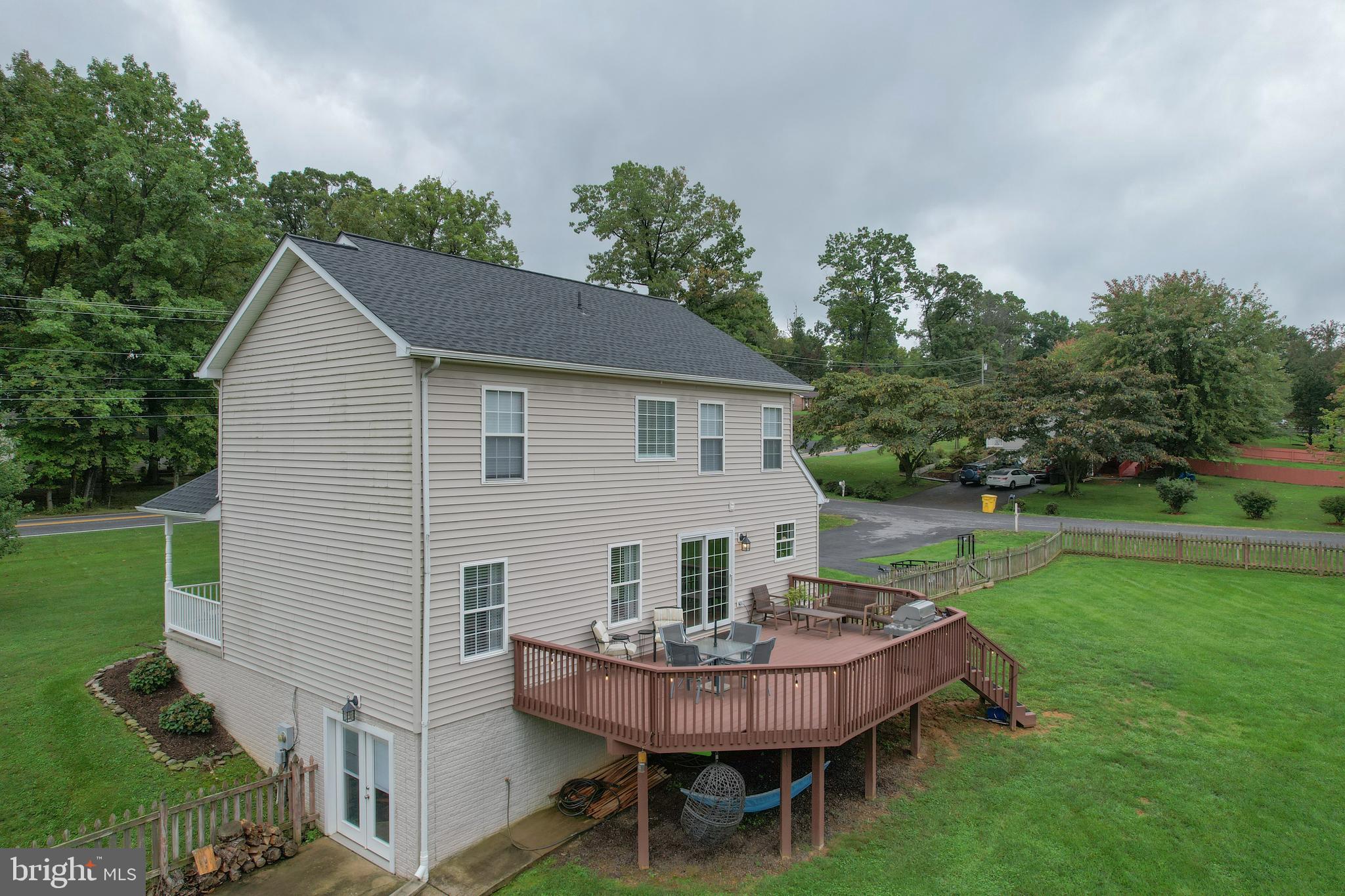 PEBBLE RIDGE - Residential