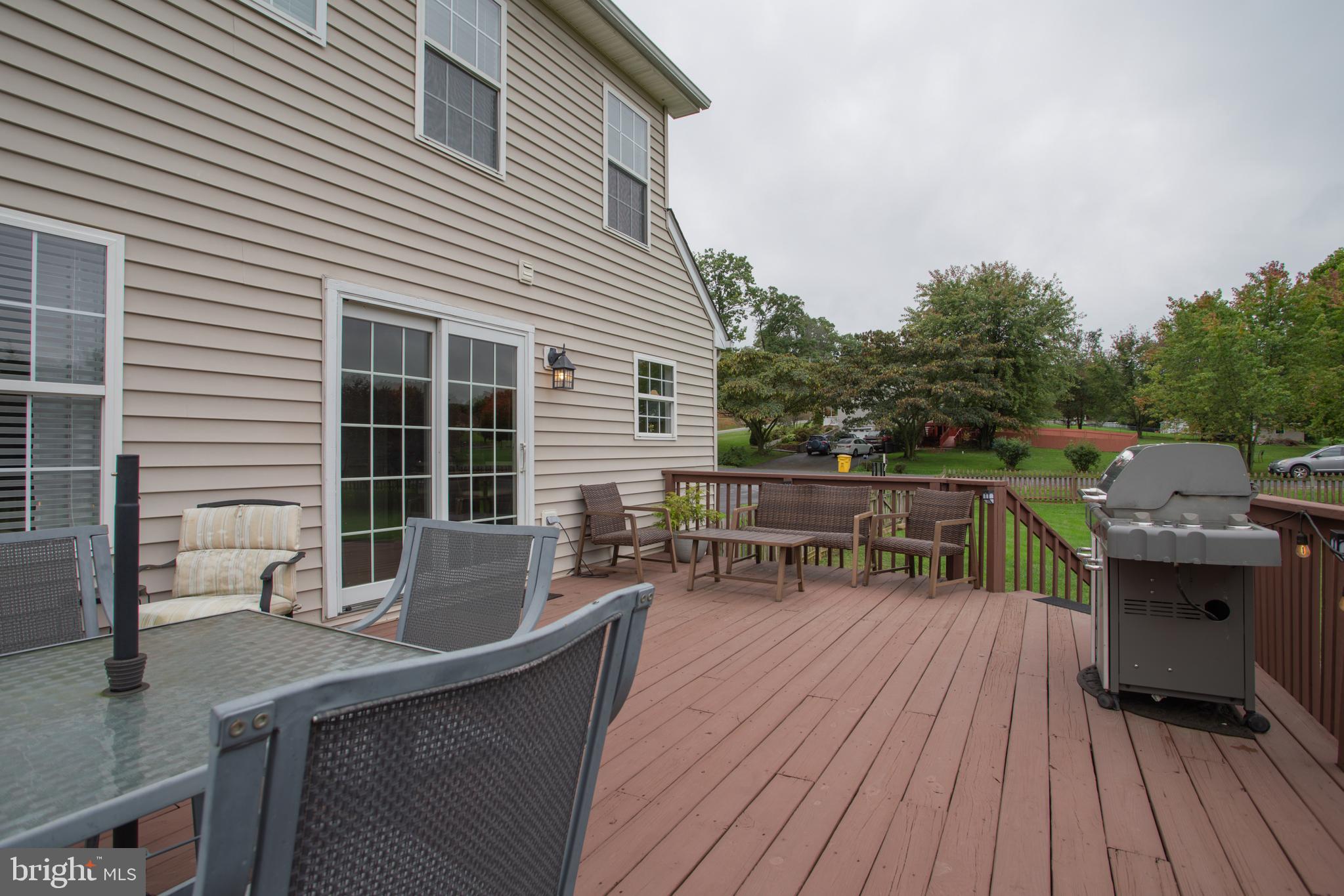 PEBBLE RIDGE - Residential