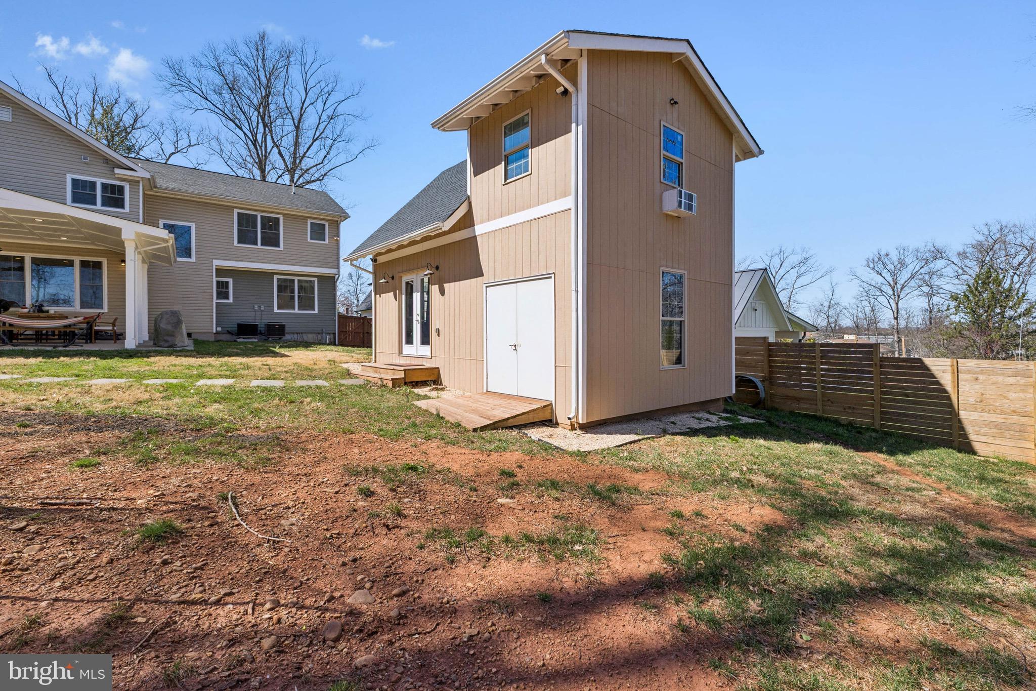 BROAD RUN FARMS - Residential