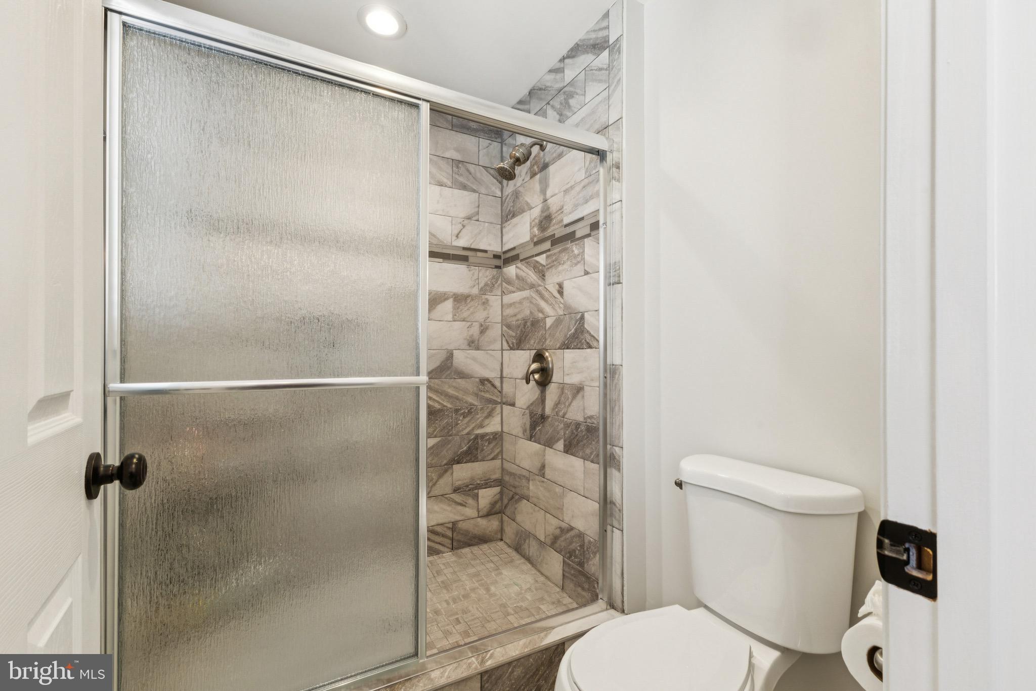 BROAD RUN FARMS - Residential