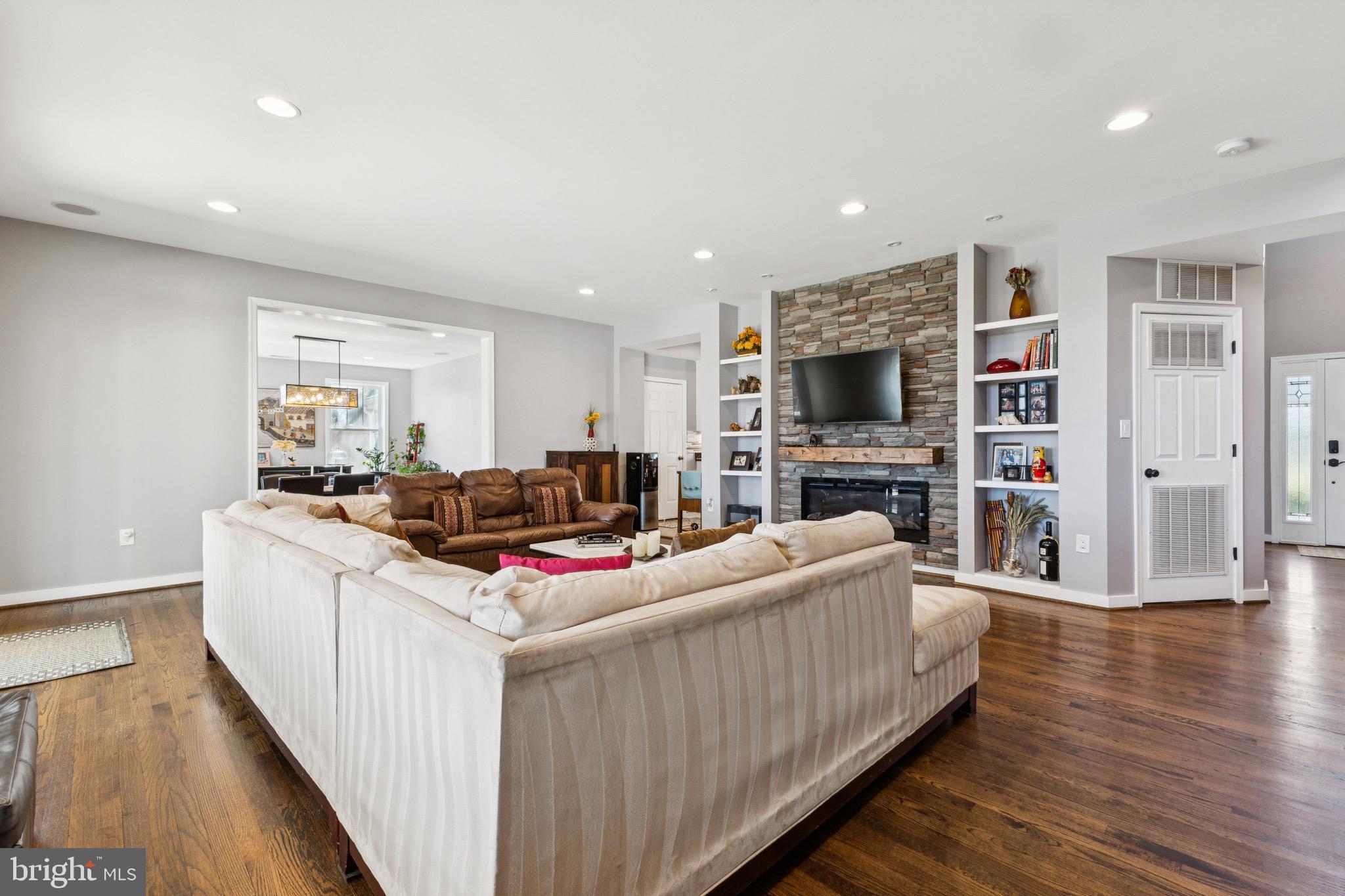 BROAD RUN FARMS - Residential