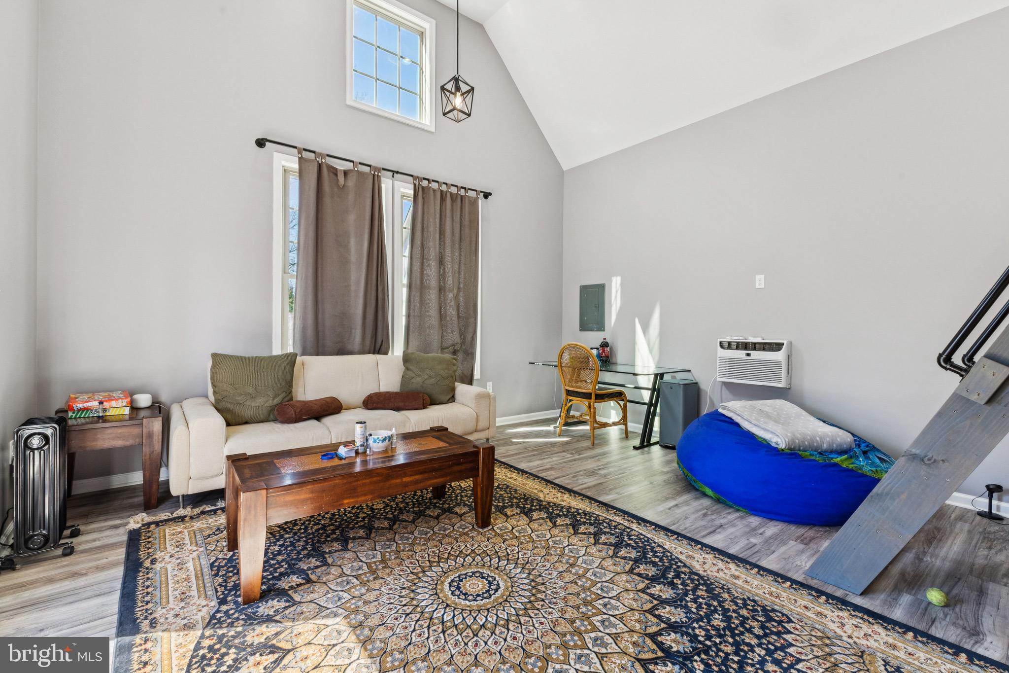 BROAD RUN FARMS - Residential