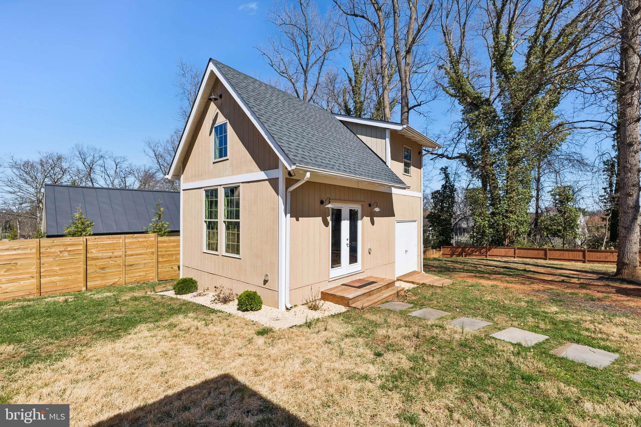 BROAD RUN FARMS - Residential