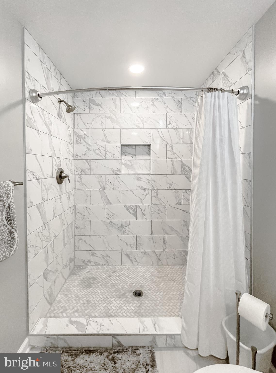 KINGSVIEW SUB - Residential