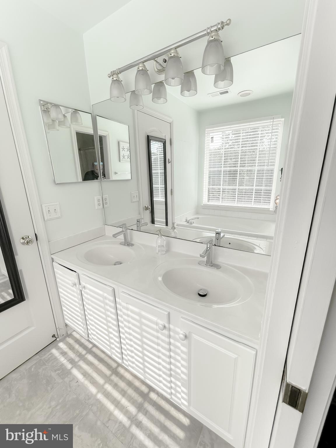 KINGSVIEW SUB - Residential