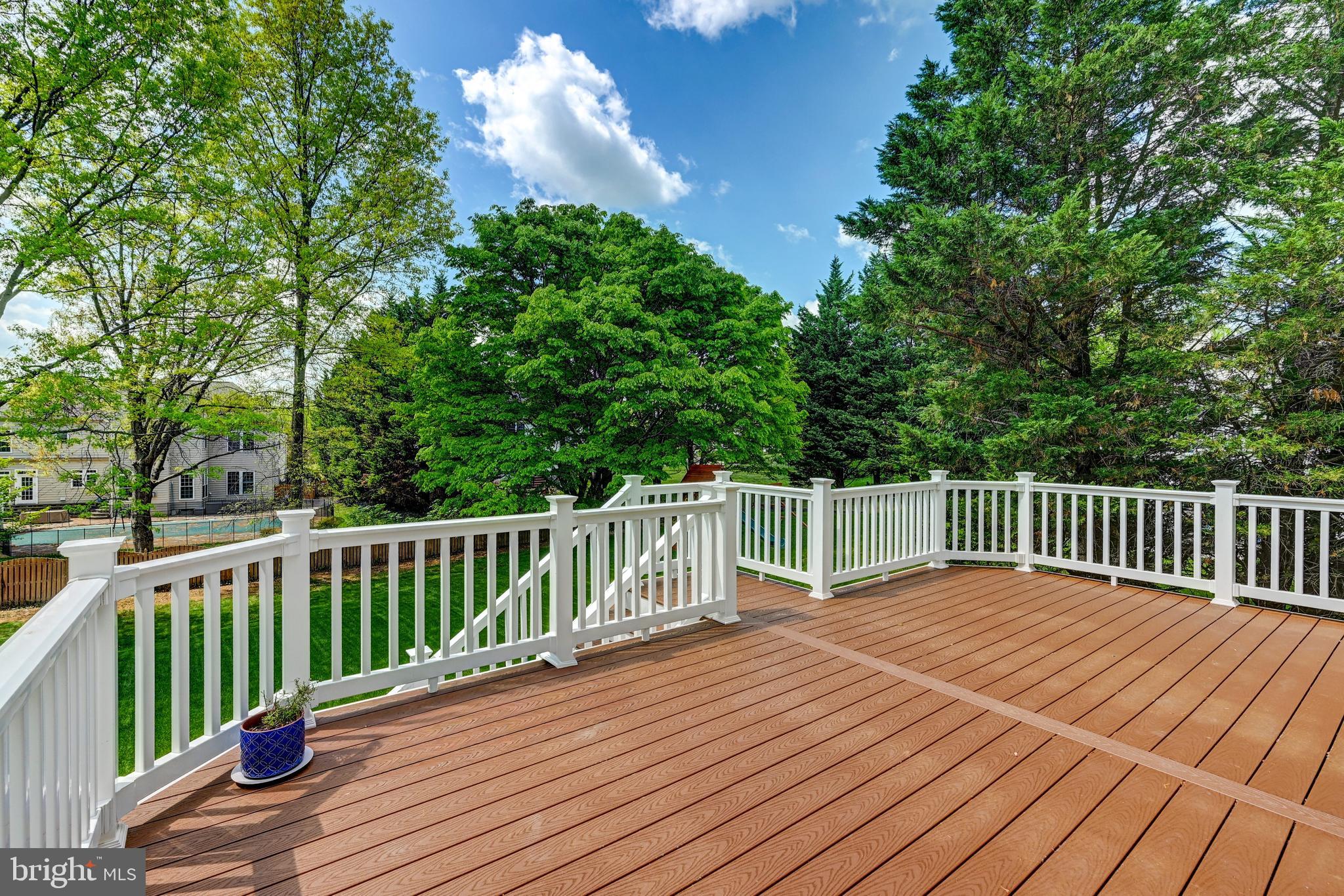 GROVEMONT - Residential