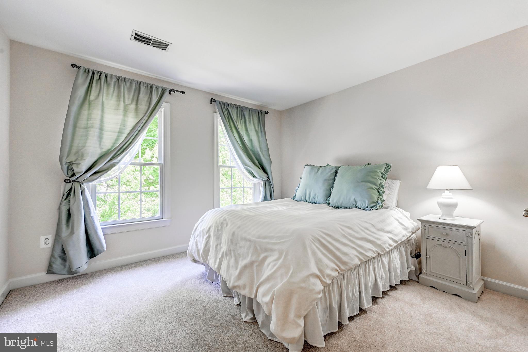 GROVEMONT - Residential