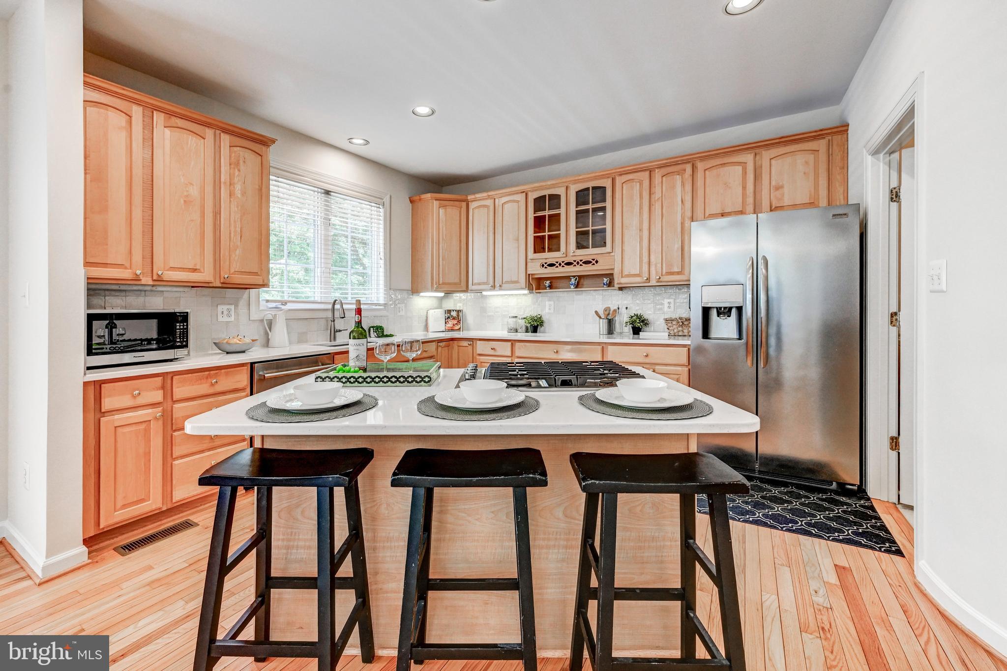 GROVEMONT - Residential