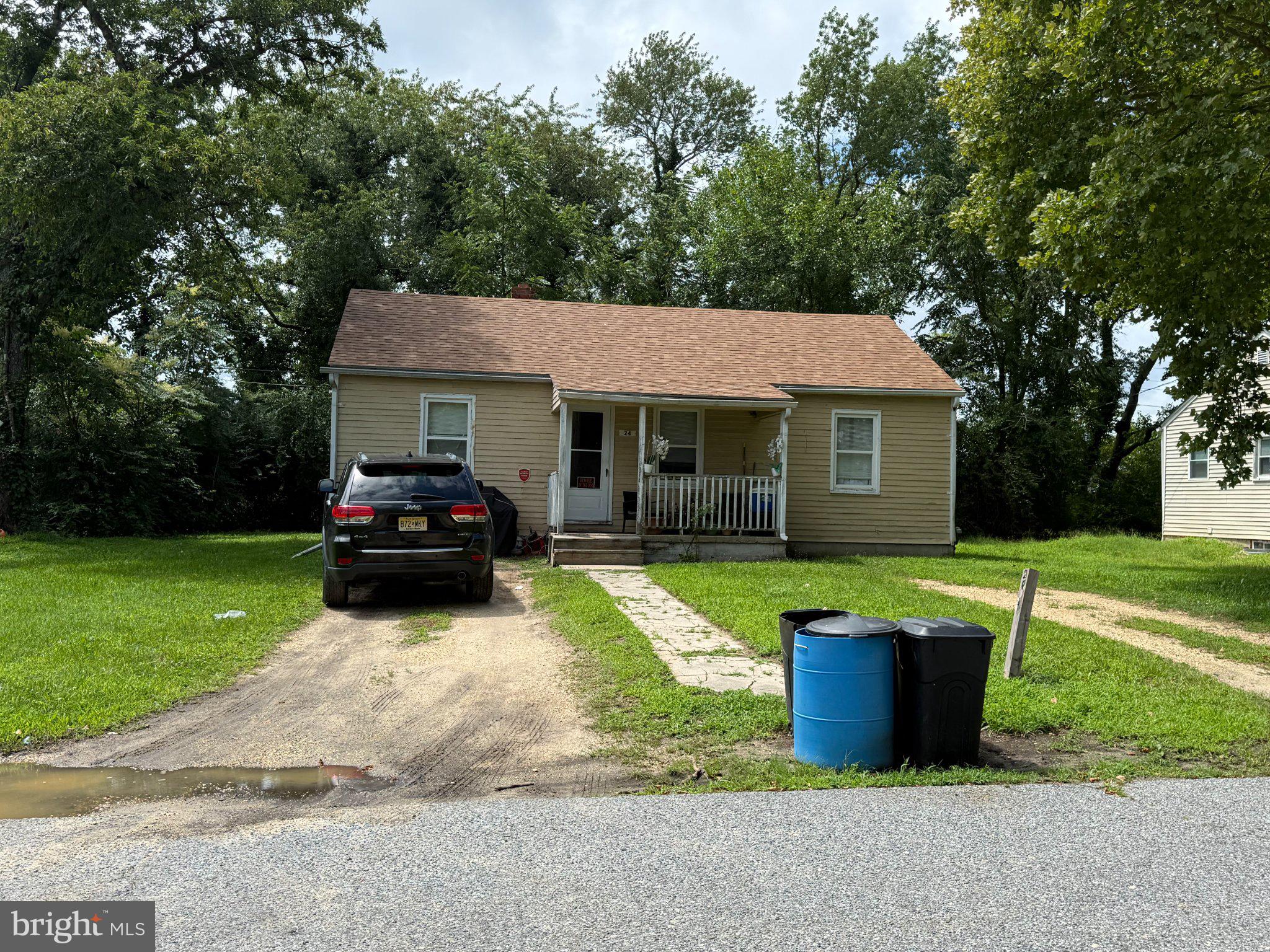 24-36 OAKLAND STREET