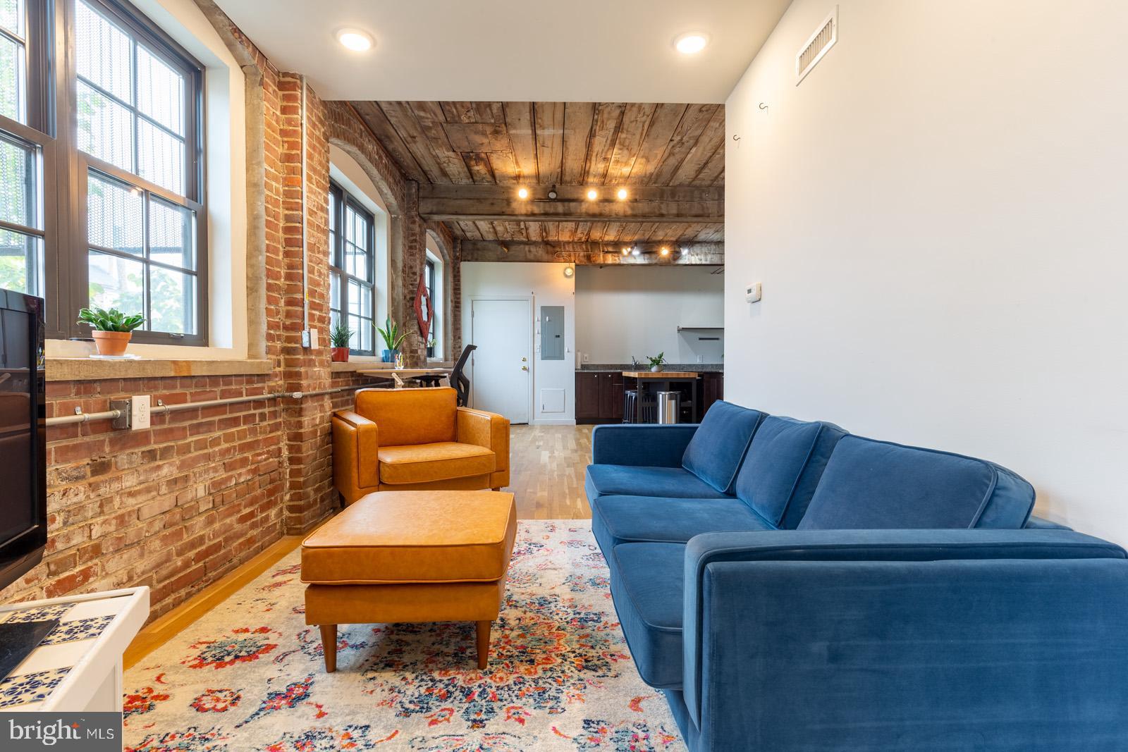 NORRIS SQUARE - Residential Lease