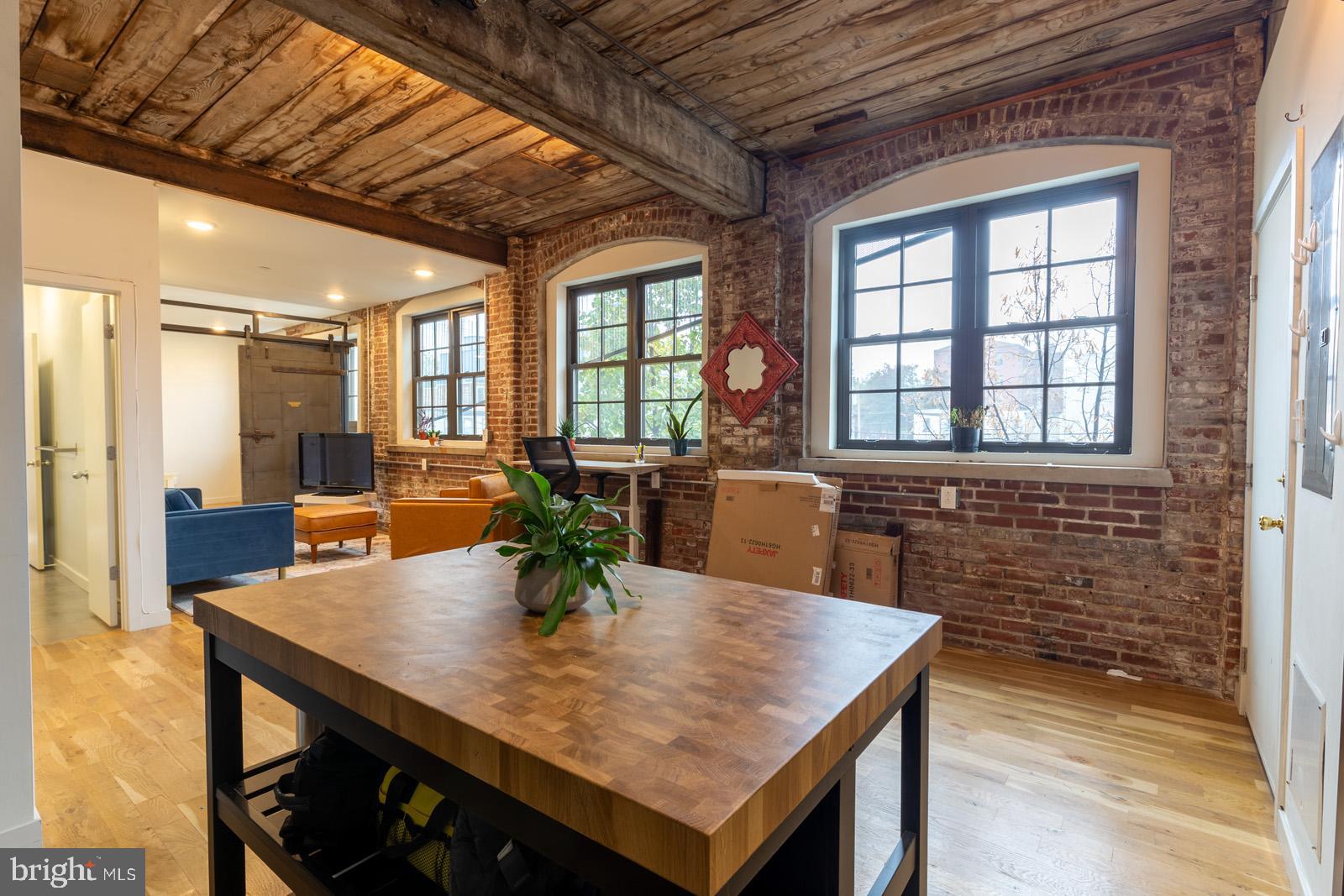 NORRIS SQUARE - Residential Lease