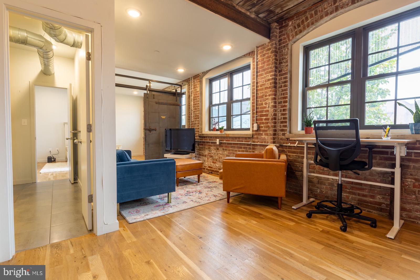 NORRIS SQUARE - Residential Lease