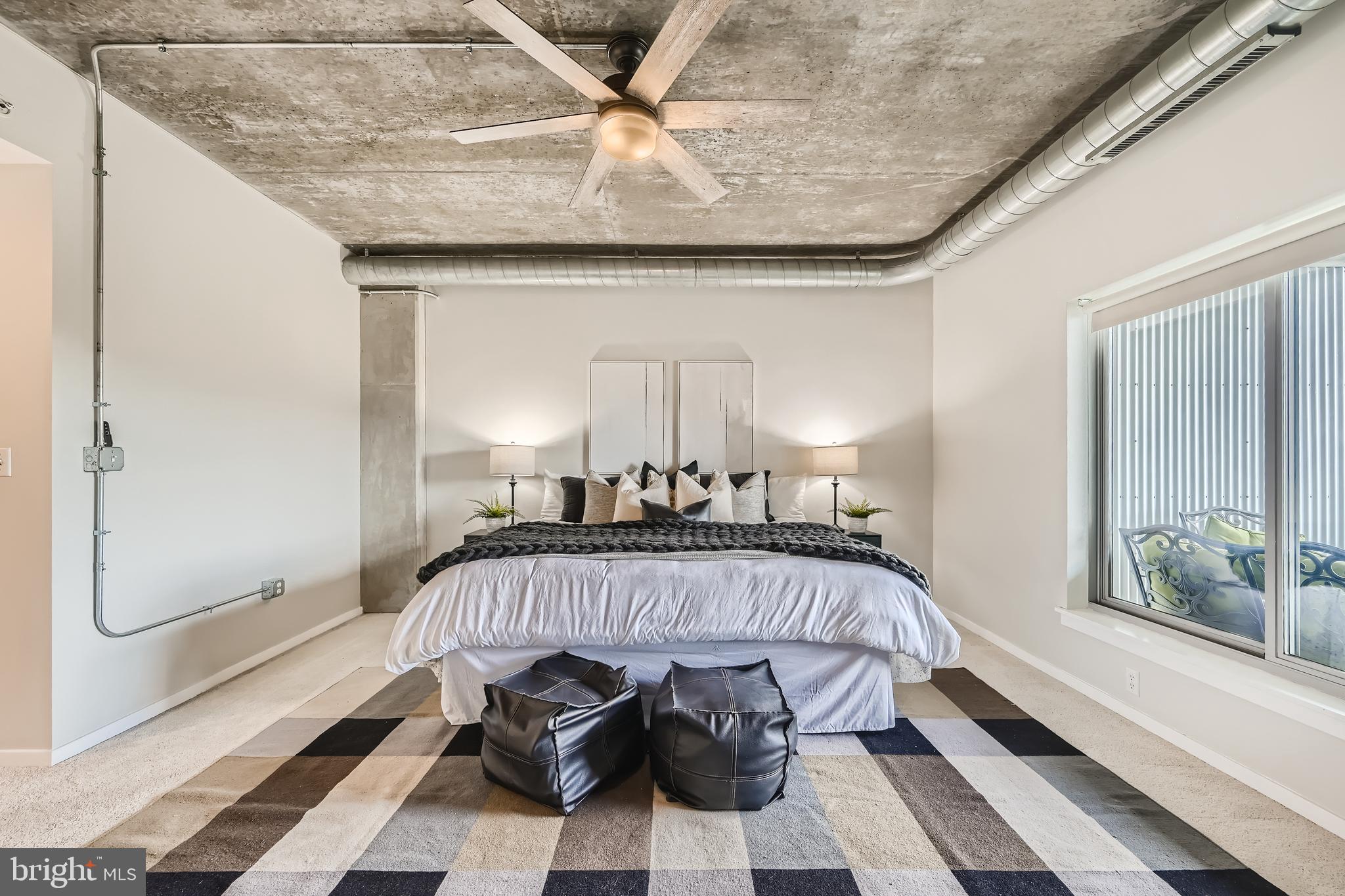 LOCUST POINT - Residential