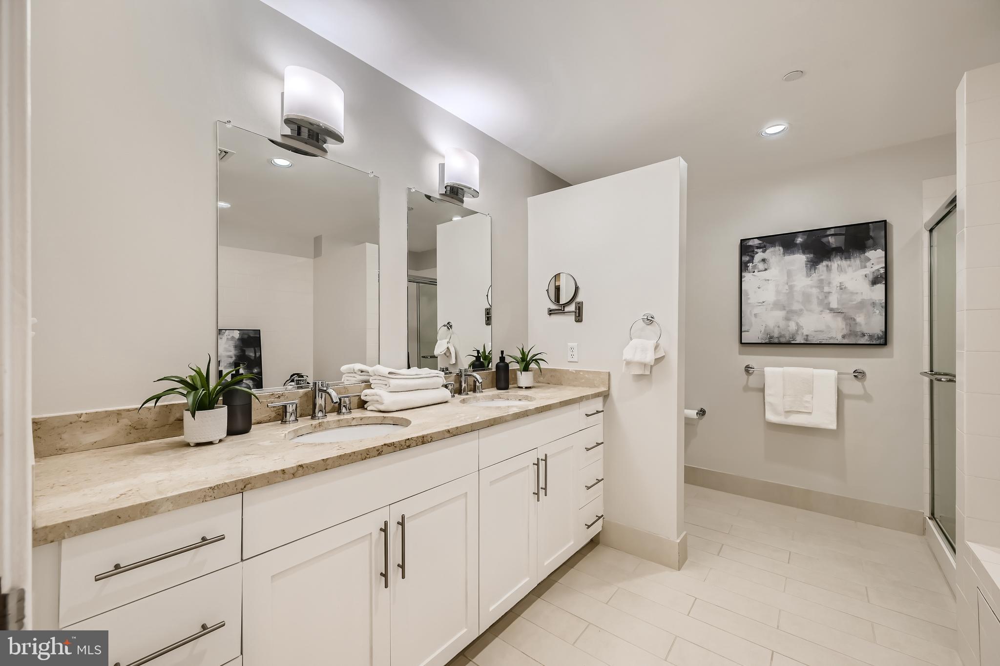 LOCUST POINT - Residential