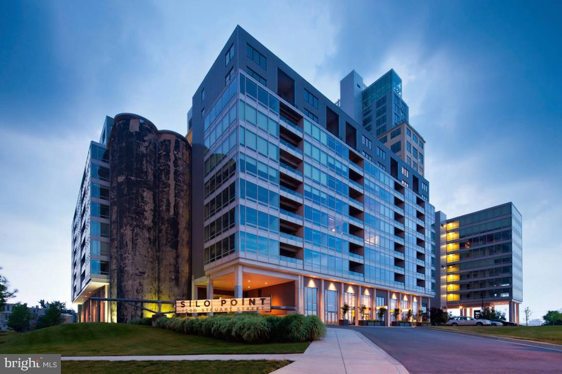 LOCUST POINT - Residential