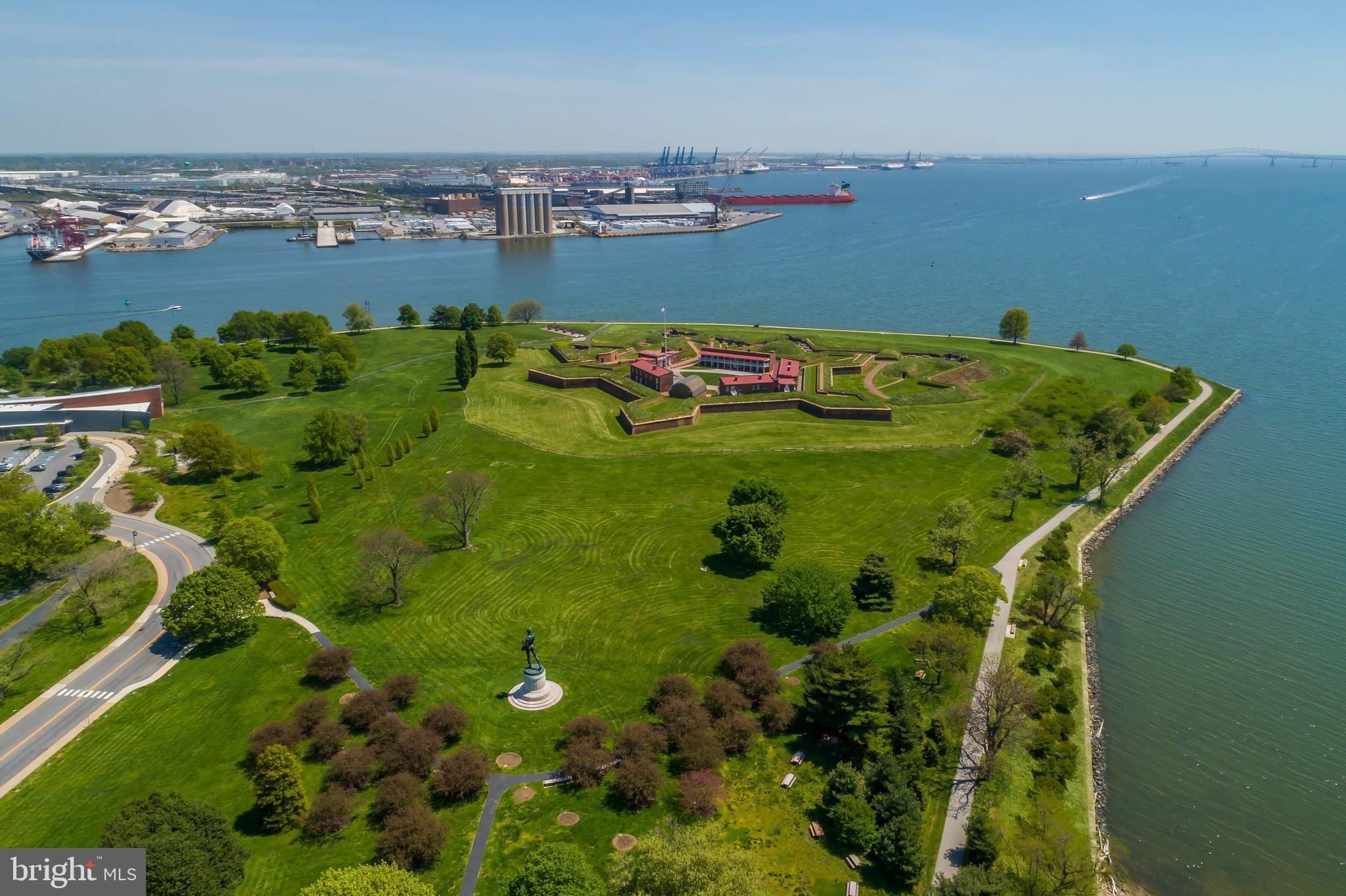 LOCUST POINT - Residential