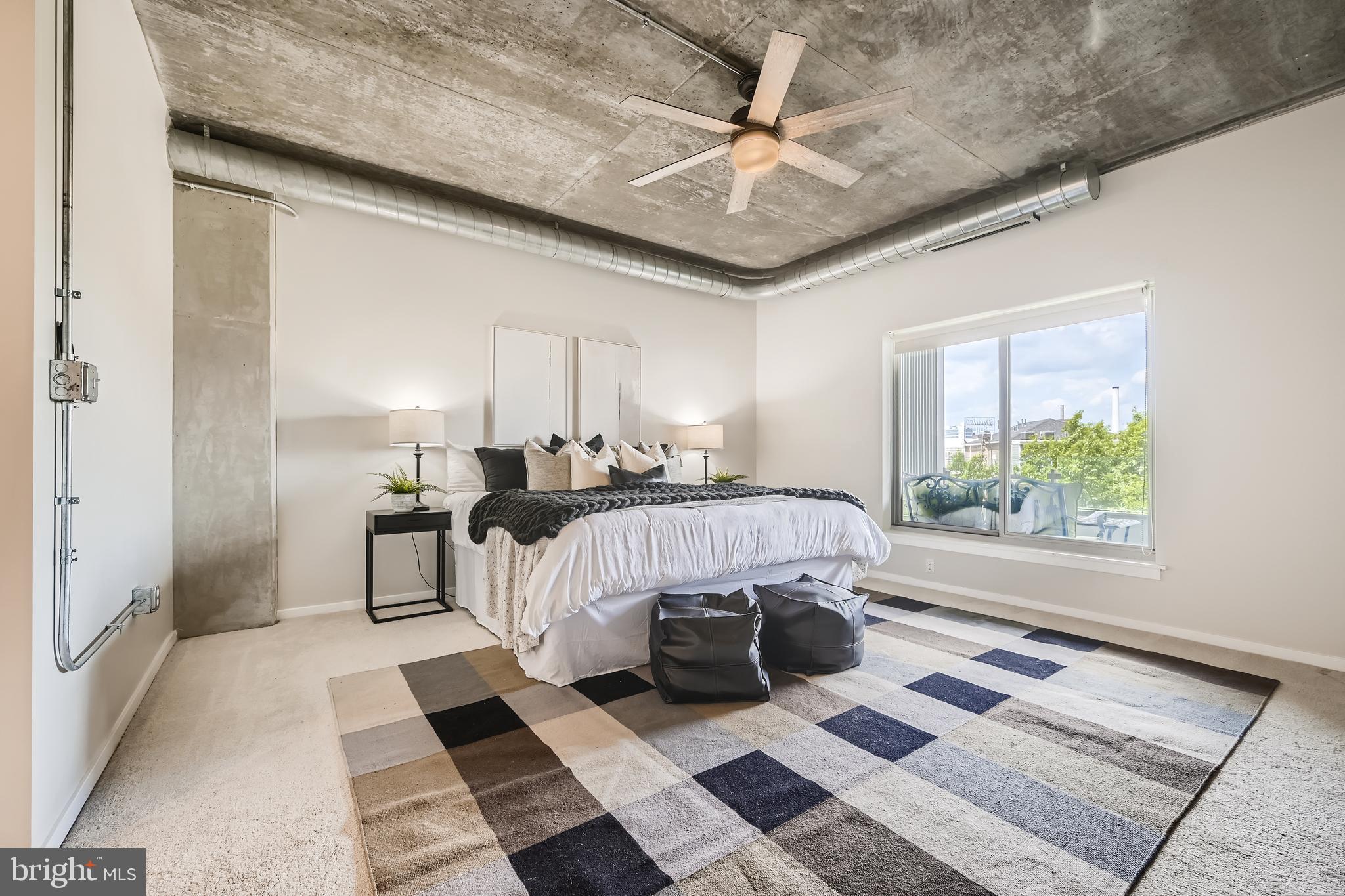 LOCUST POINT - Residential