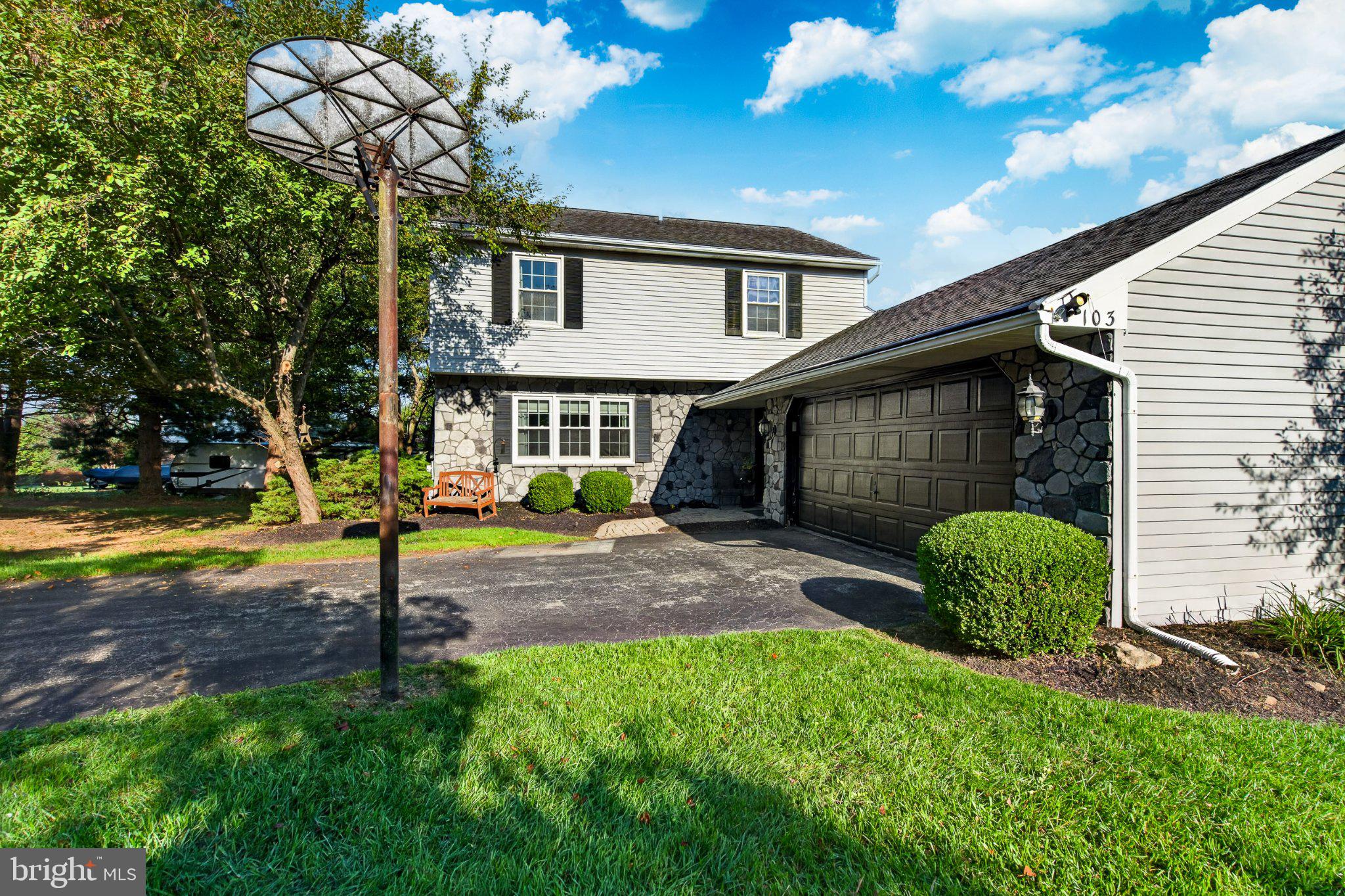 103 WYNNEWOOD DRIVE