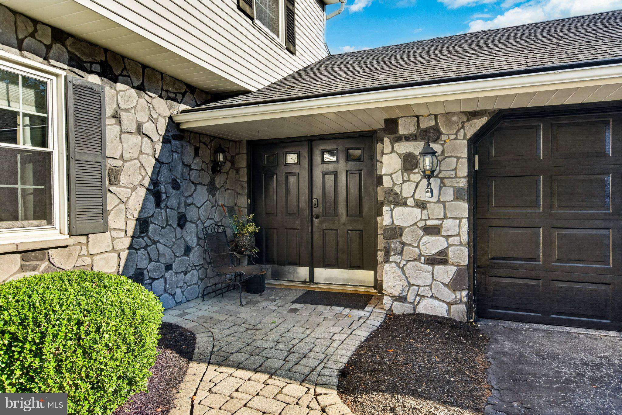 103 WYNNEWOOD DRIVE