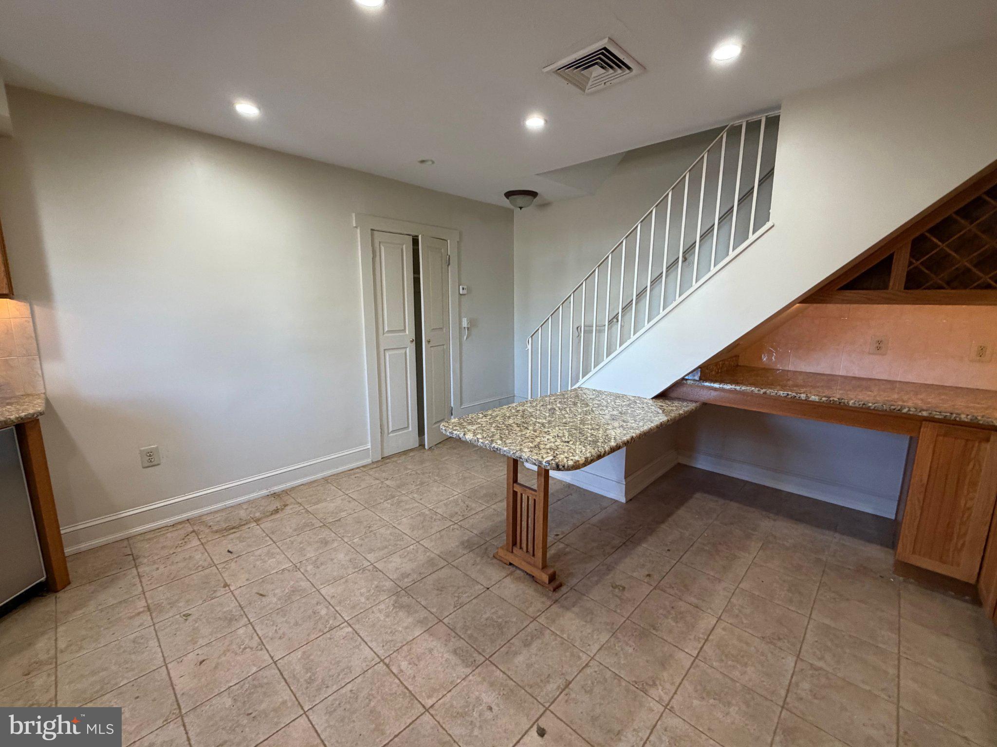 134 2ND AVENUE