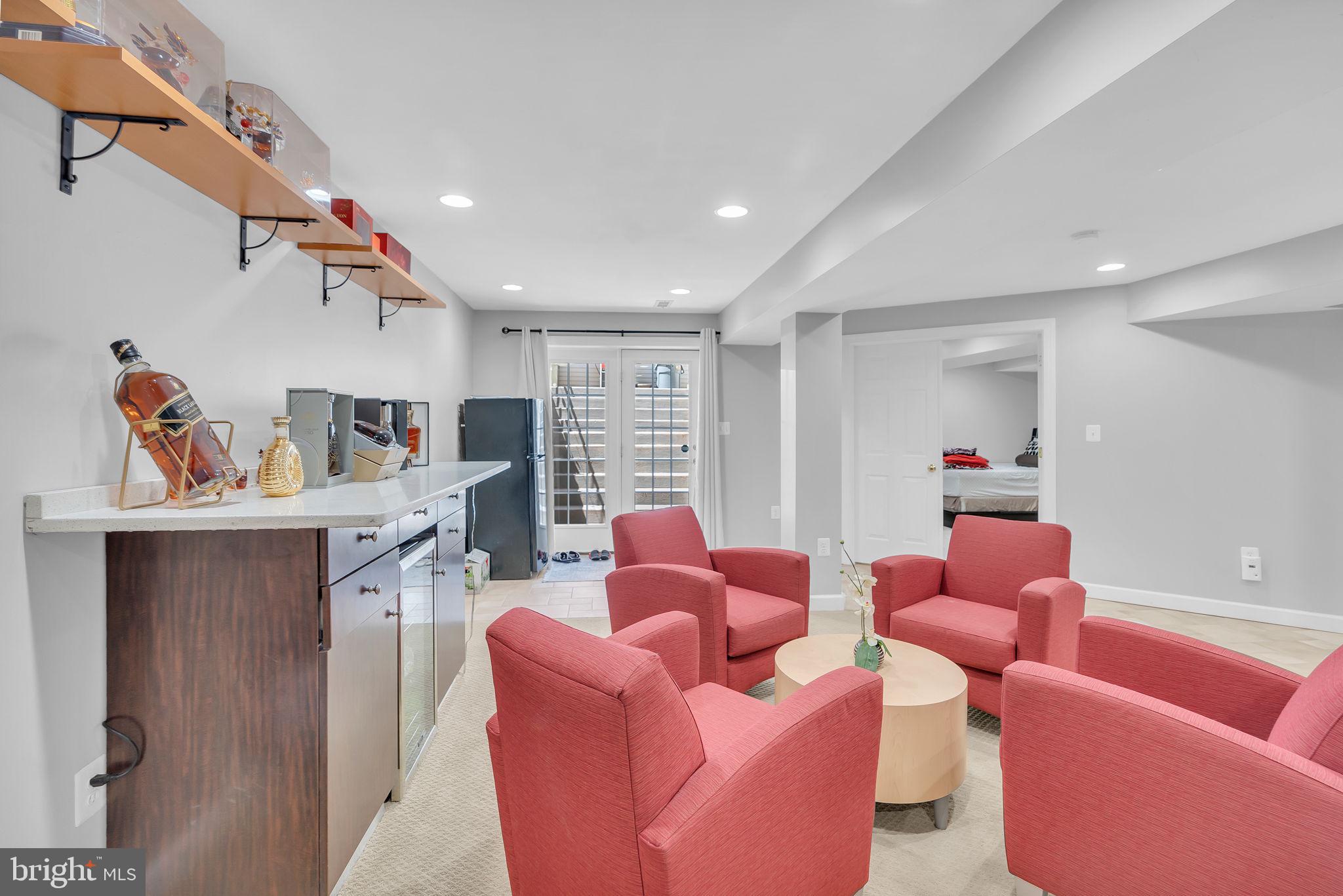 LAURENWOOD ESTATES - Residential