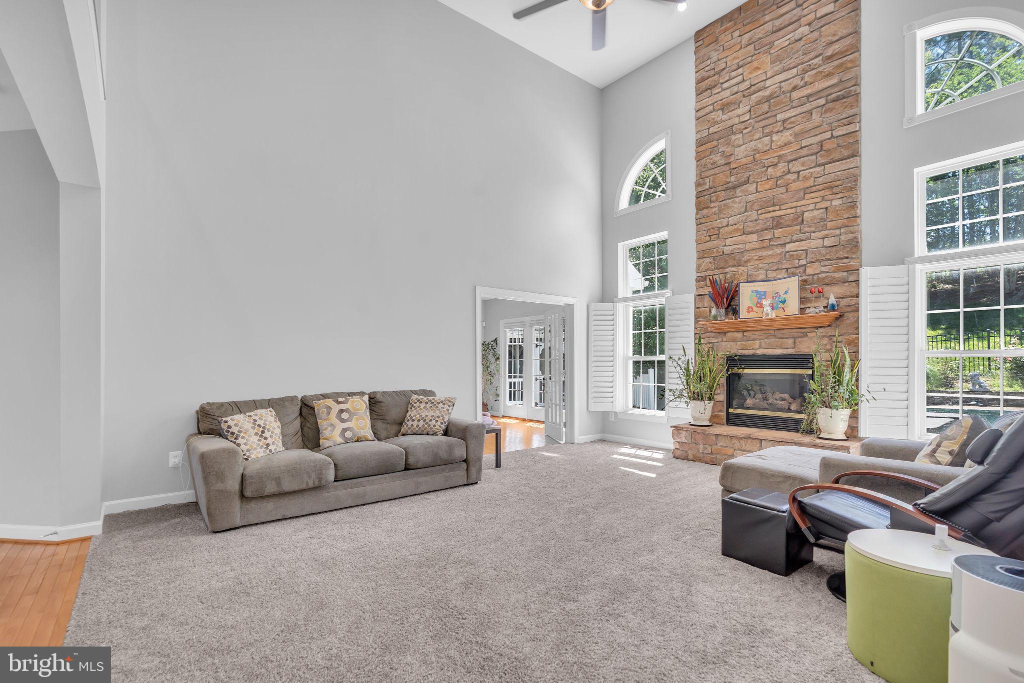 LAURENWOOD ESTATES - Residential